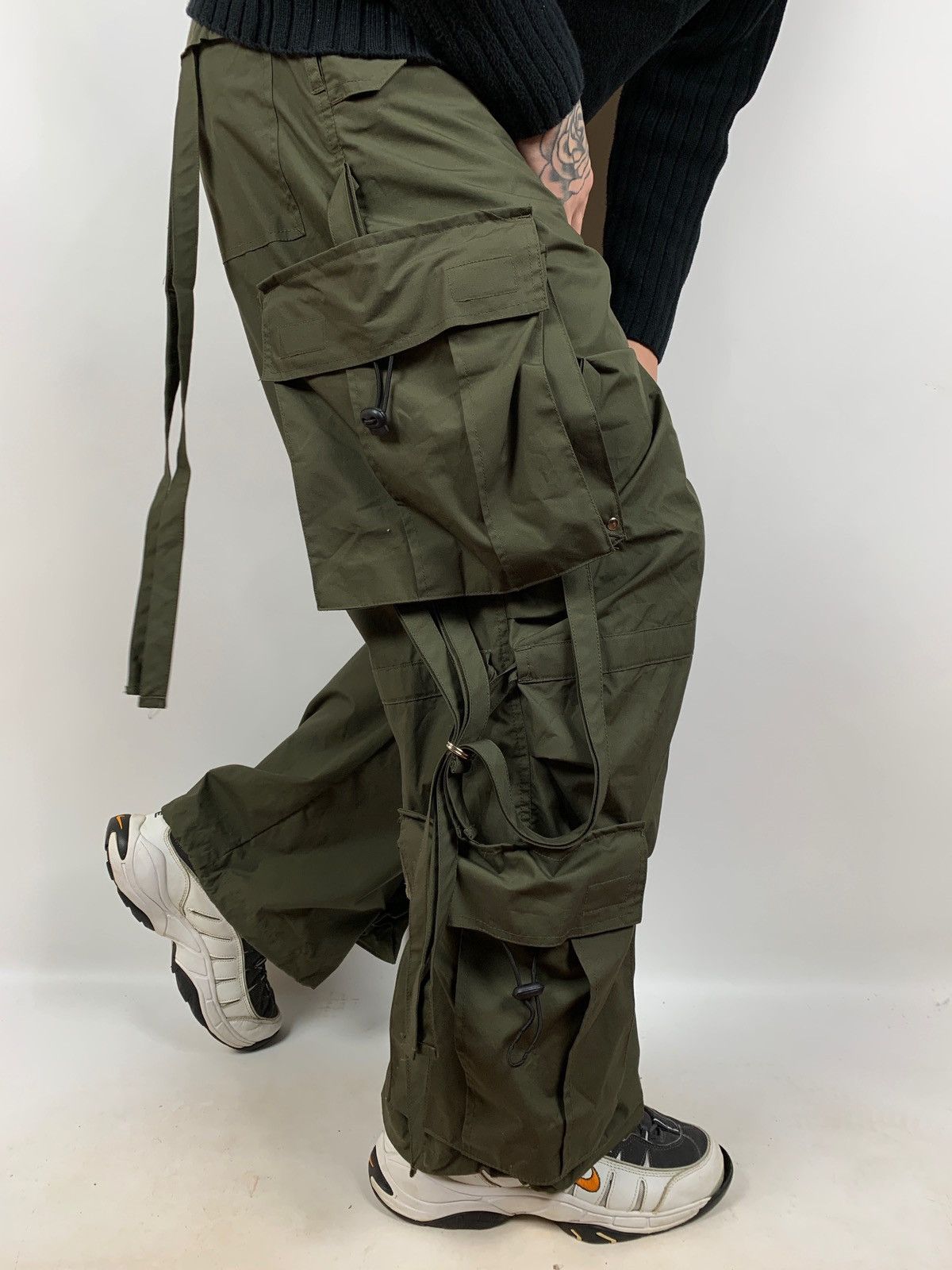 Japanese Brand Vintage Bondage Khaki Cargo Pants Size US 32 / EU 48 - 1 Thumbnail