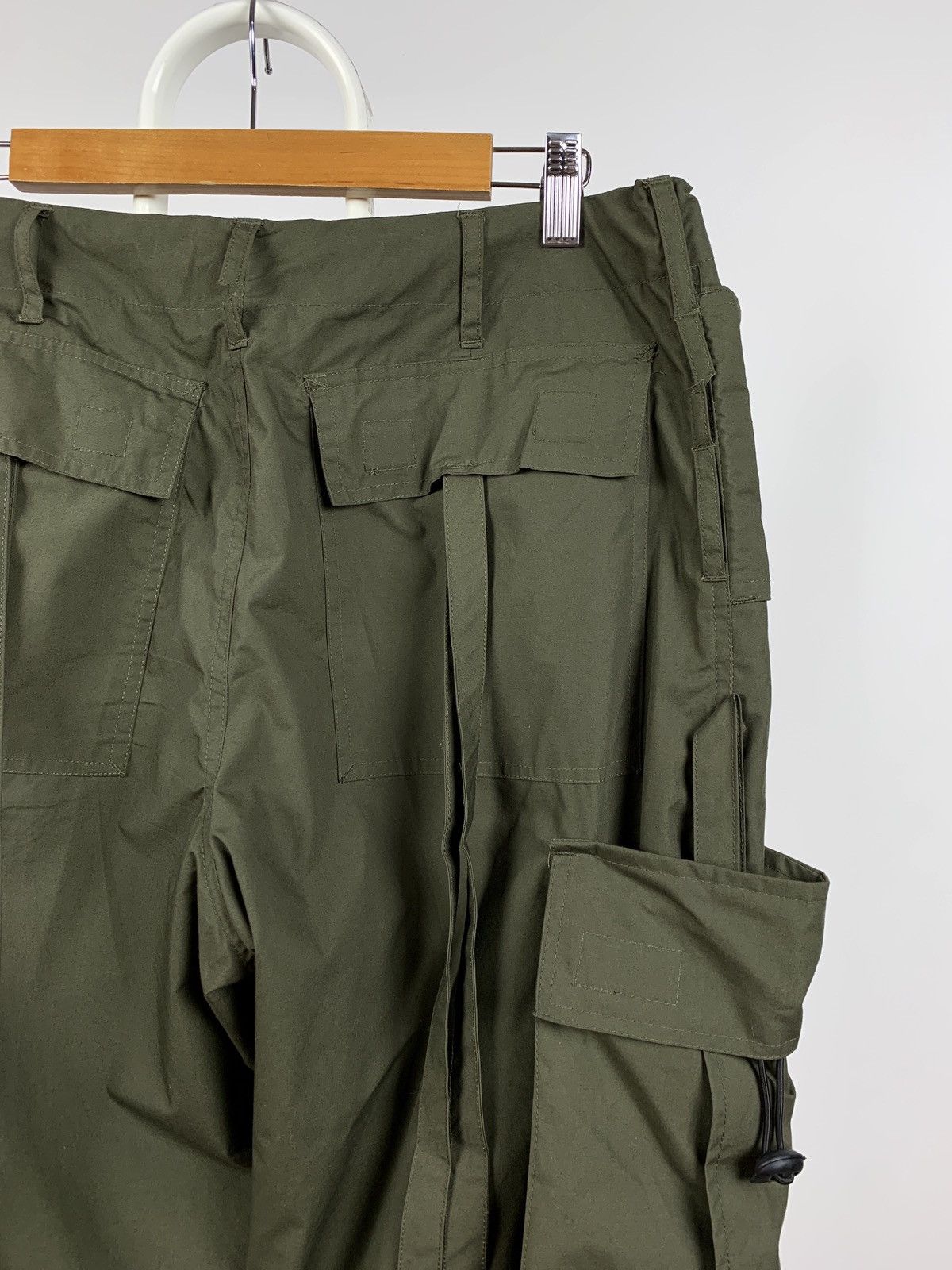 Japanese Brand Vintage Bondage Khaki Cargo Pants Size US 32 / EU 48 - 19 Thumbnail