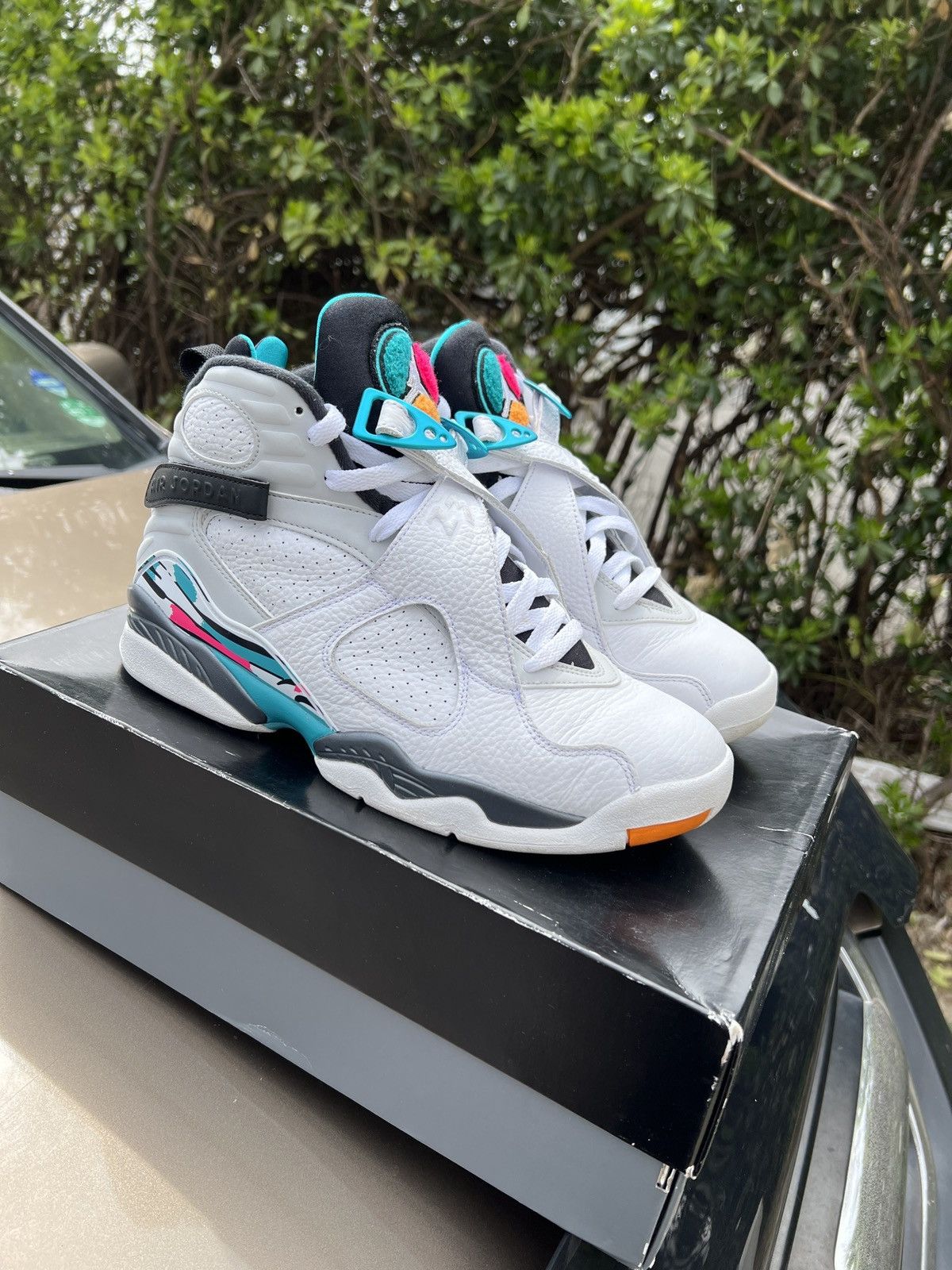Air Jordan Retro South Beach 2018 - Main Image