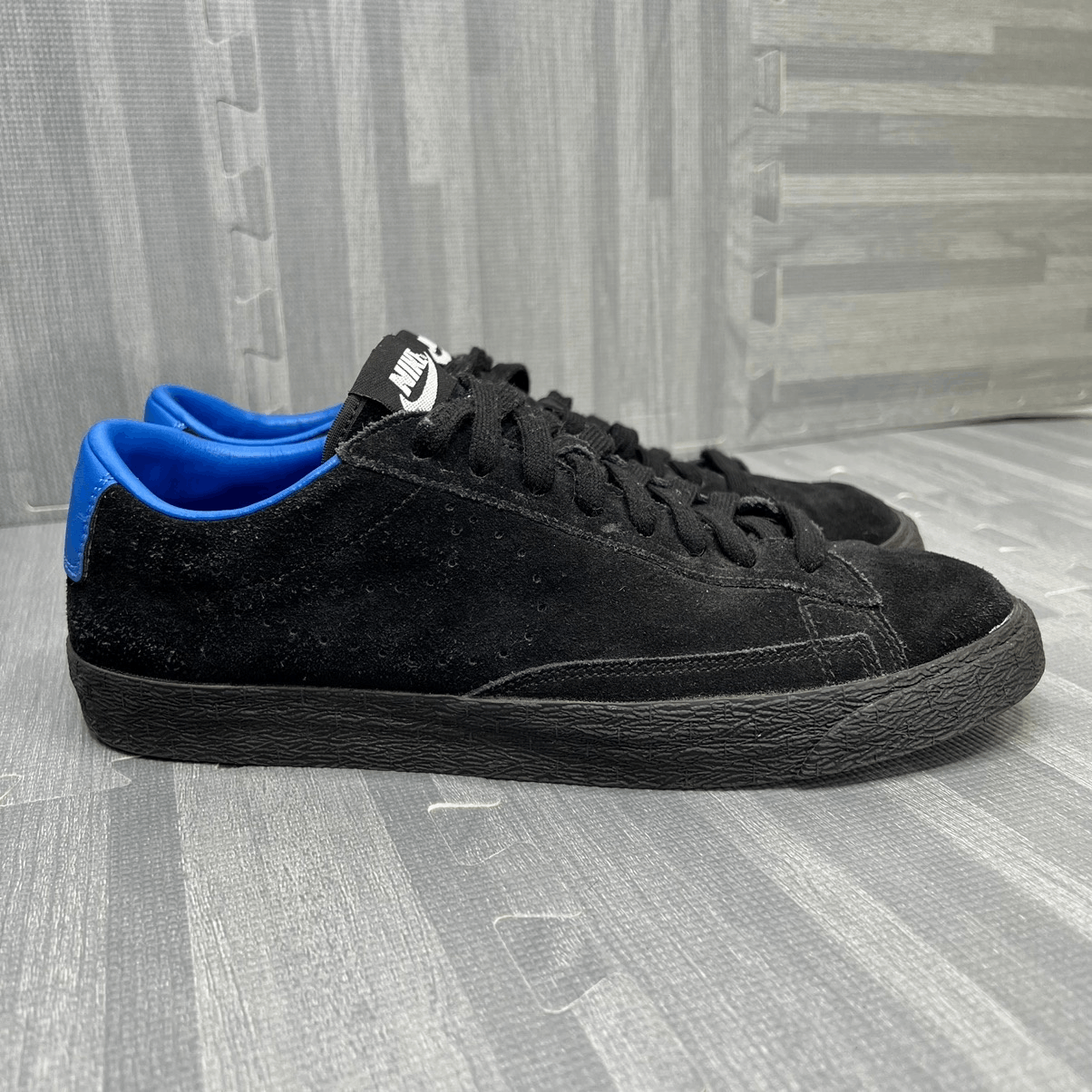 Nike ID Blazer Low Decon Premuim Sneakers Suede Black