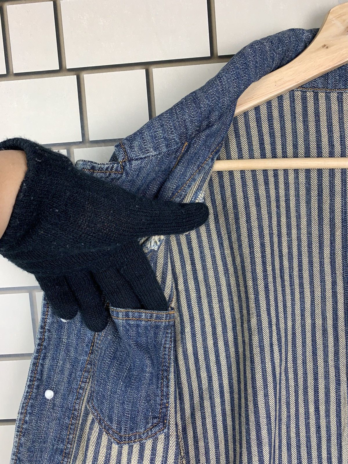 If Six Was Nine × Japanese Brand × Vintage Vintage Japanese Brand Thanx God Distressed Denim Jacket Size US L / EU 52-54 / 3 - 17 Thumbnail