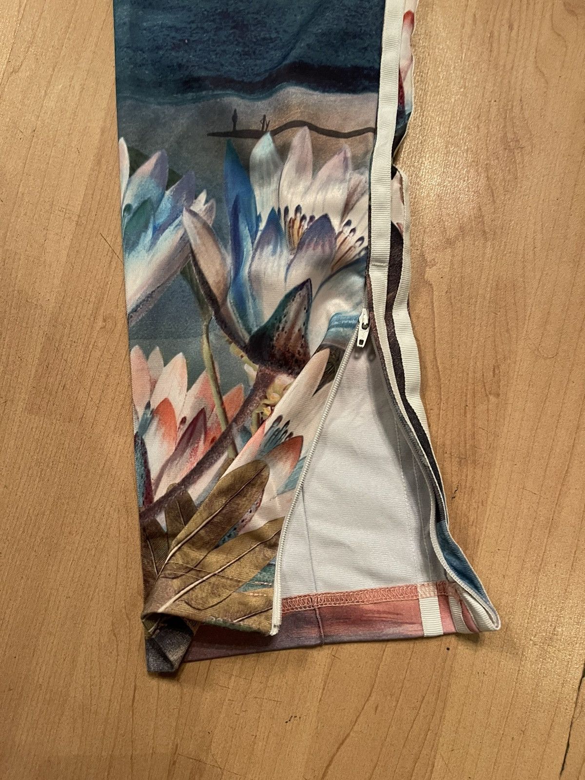 Adidas × Designer Adidas floral flowers printed pants Size 28" / US 6 / IT 42 - 6 Thumbnail