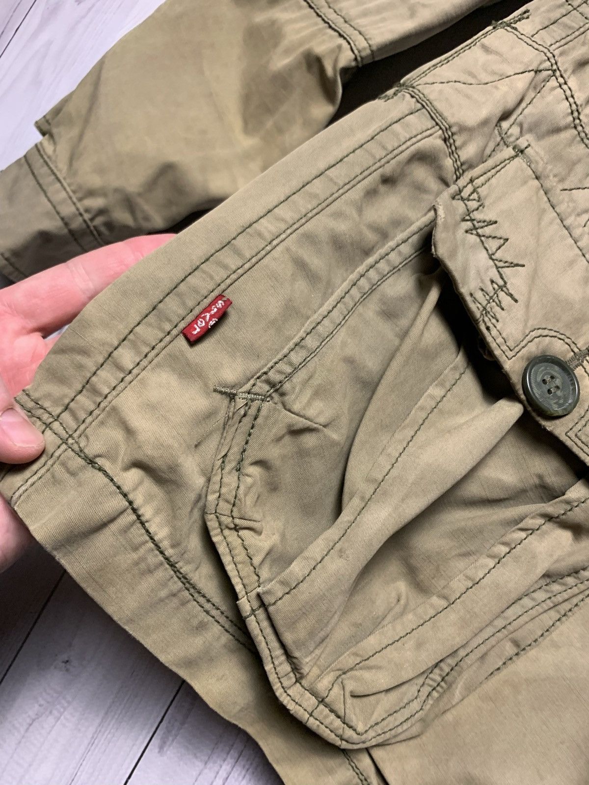 Levi's Vintage Clothing Vintage Levis denim jacket rare multi pocket distressed Y2K Size US L / EU 52-54 / 3 - 8 Thumbnail