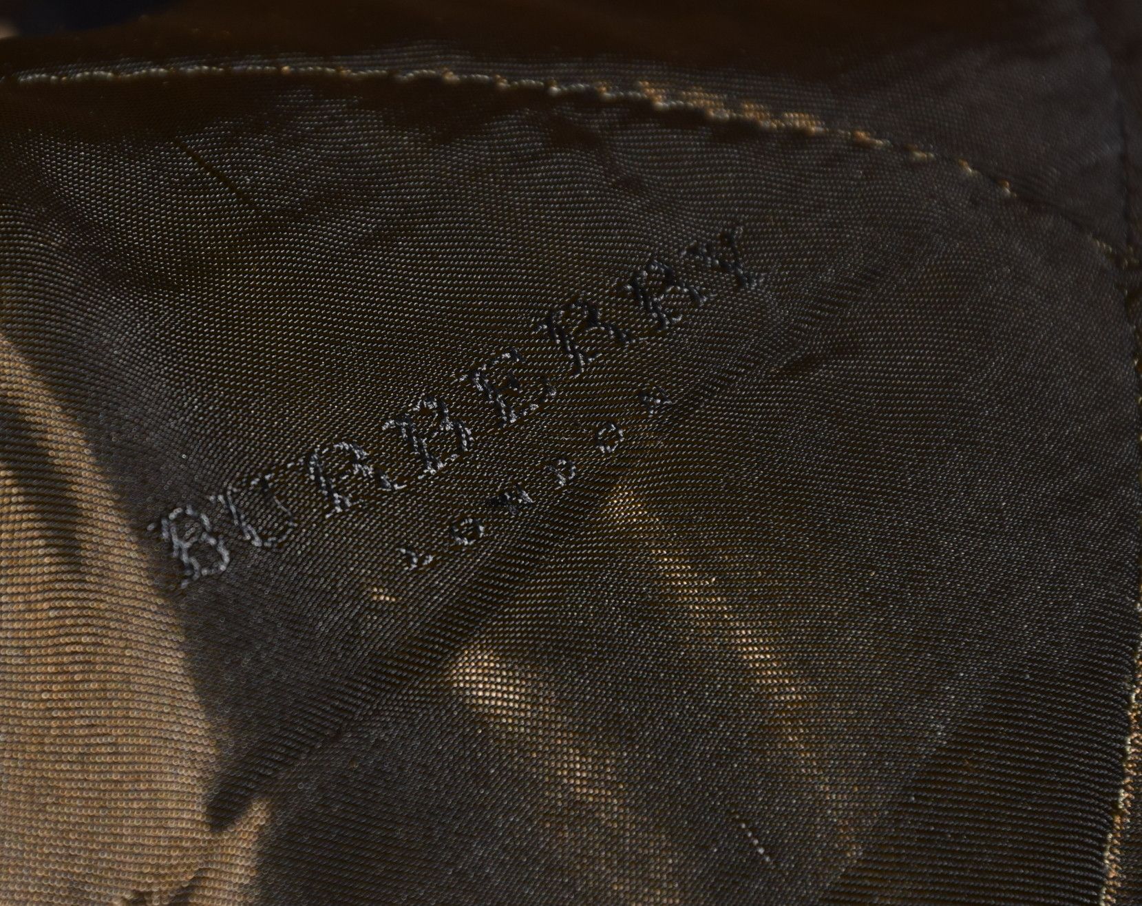 Burberry BURBERRY FAUX SUEDE JACKET COAT SIZE 52~L/XL P2P 25.5"/65cm Size US L / EU 52-54 / 3 - 22 Thumbnail