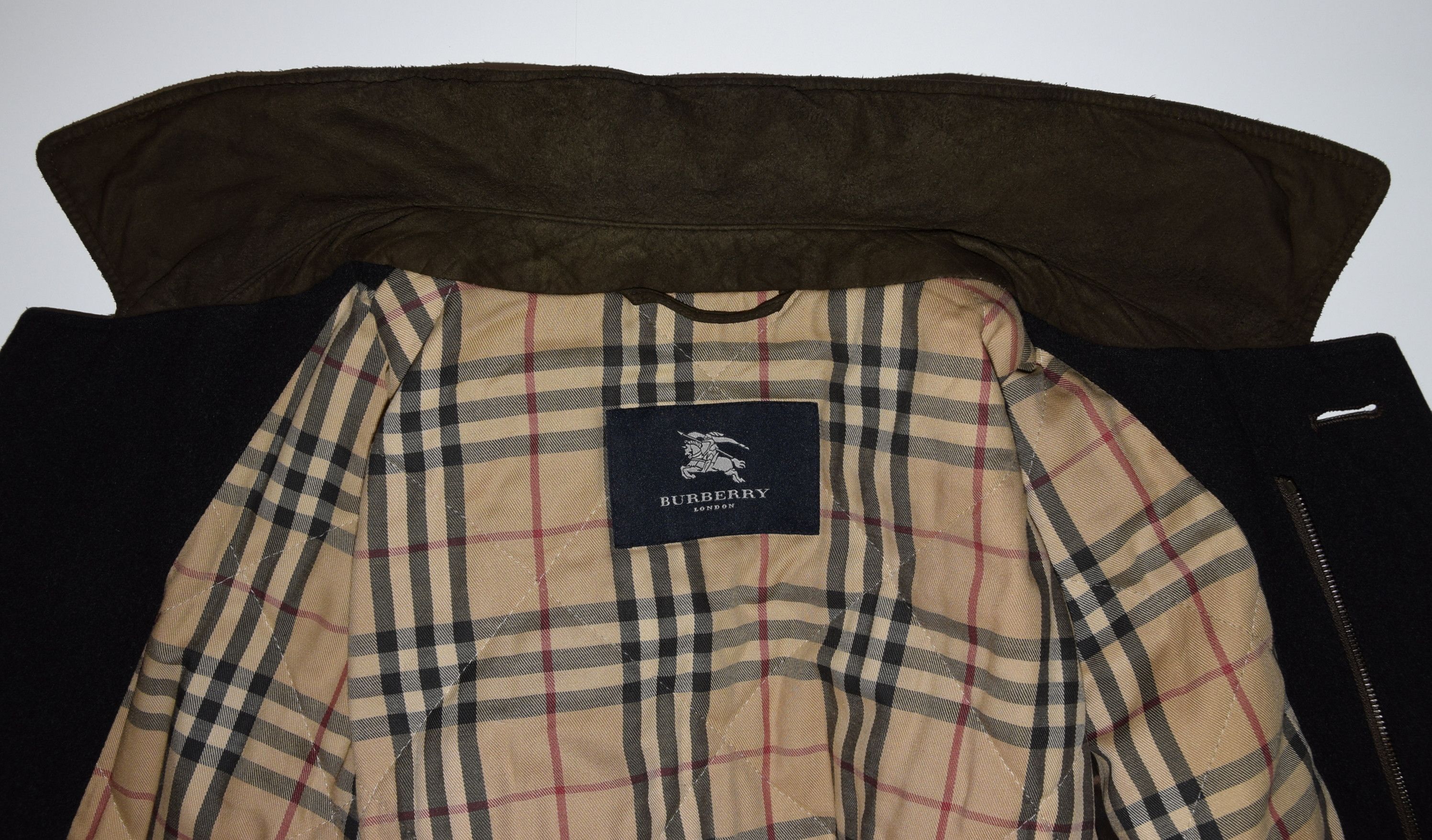 Burberry BURBERRY FAUX SUEDE JACKET COAT SIZE 52~L/XL P2P 25.5"/65cm Size US L / EU 52-54 / 3 - 15 Thumbnail