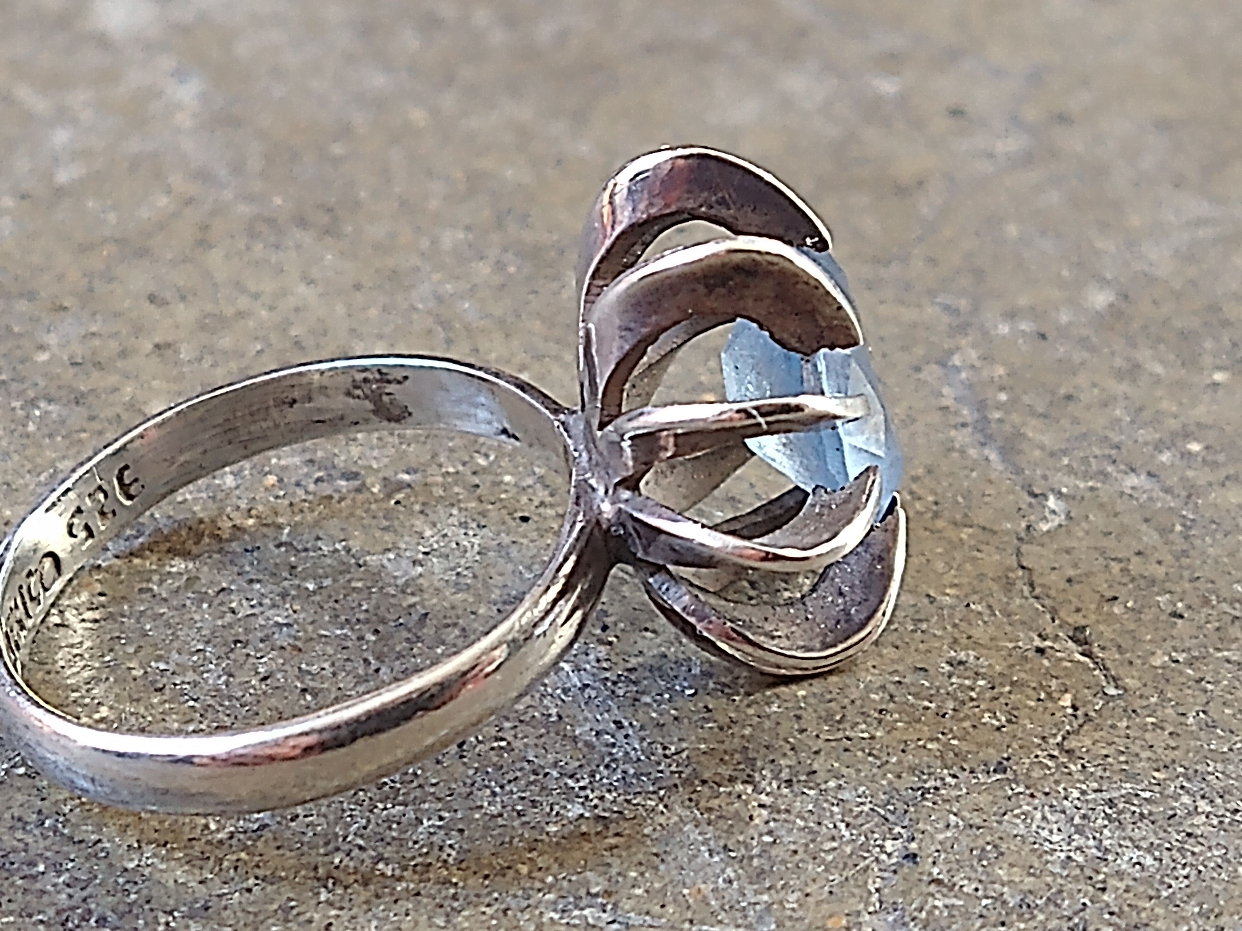 Jewelry × Sterling Silver × Vintage Vintage Sterling Silver Ring Size 7.5 Blue CZ Modern 3.9g Size ONE SIZE - 7 Thumbnail