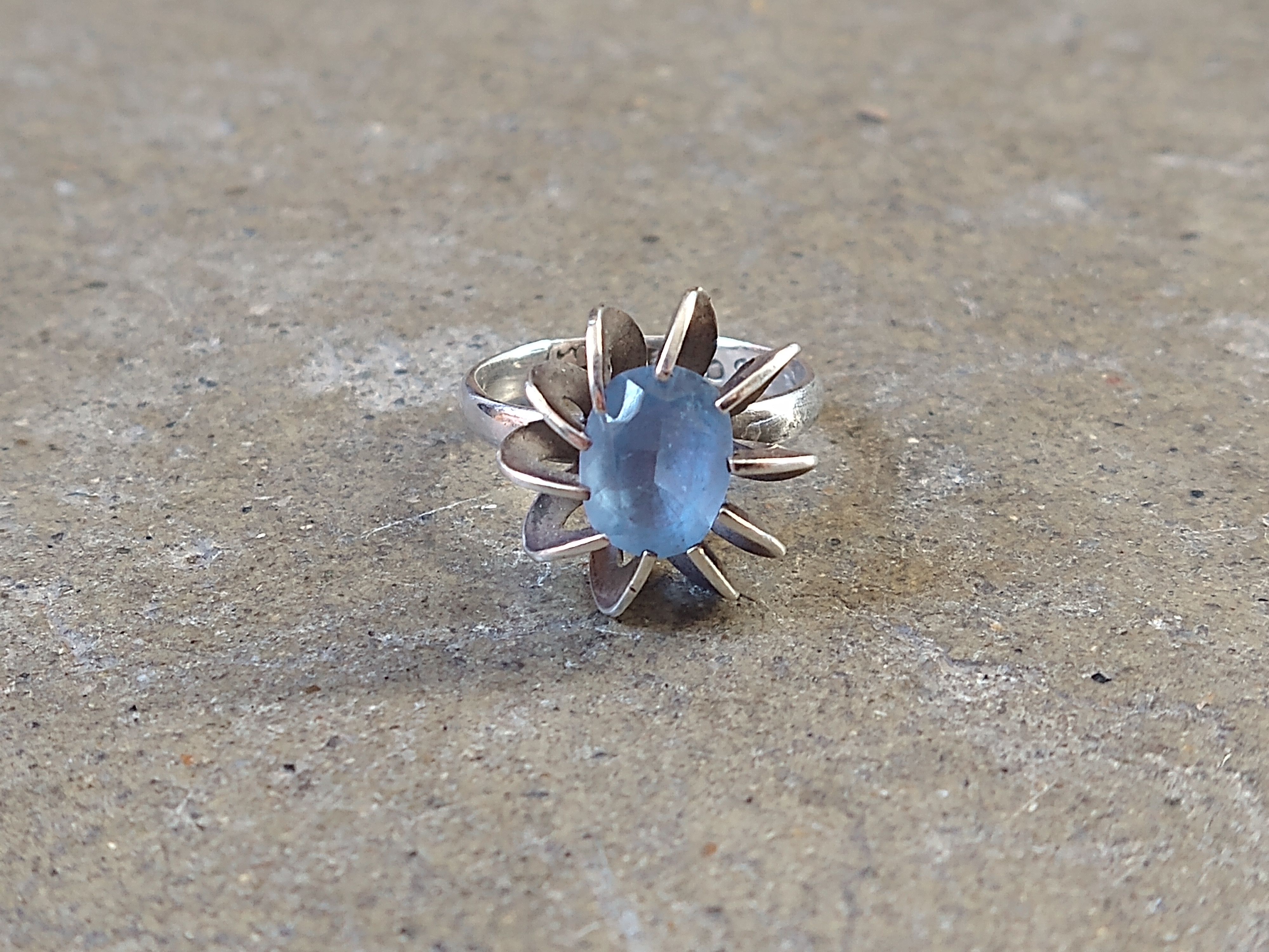 Jewelry × Sterling Silver × Vintage Vintage Sterling Silver Ring Size 7.5 Blue CZ Modern 3.9g Size ONE SIZE - 3 Thumbnail