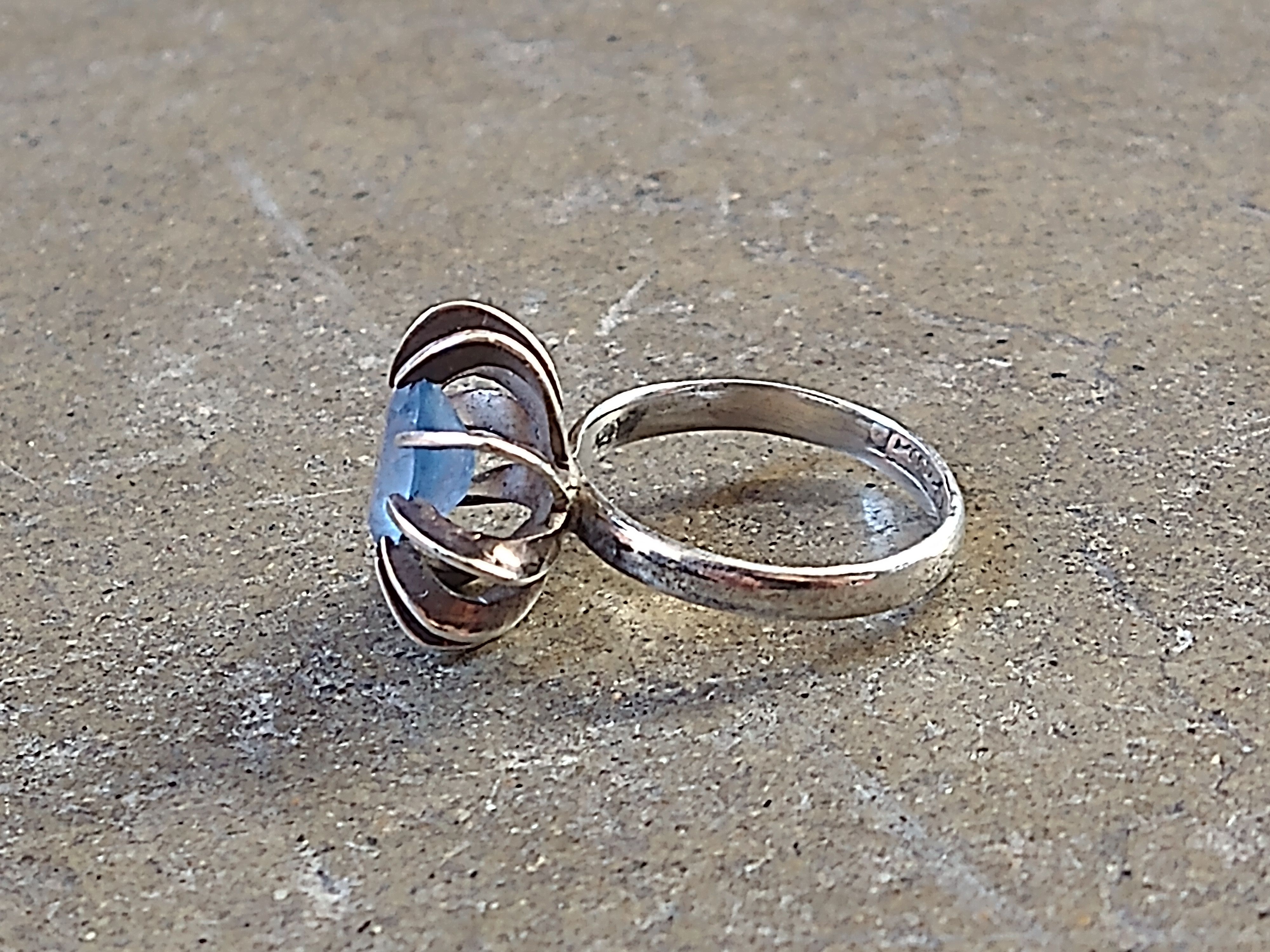 Jewelry × Sterling Silver × Vintage Vintage Sterling Silver Ring Size 7.5 Blue CZ Modern 3.9g Size ONE SIZE - 4 Thumbnail
