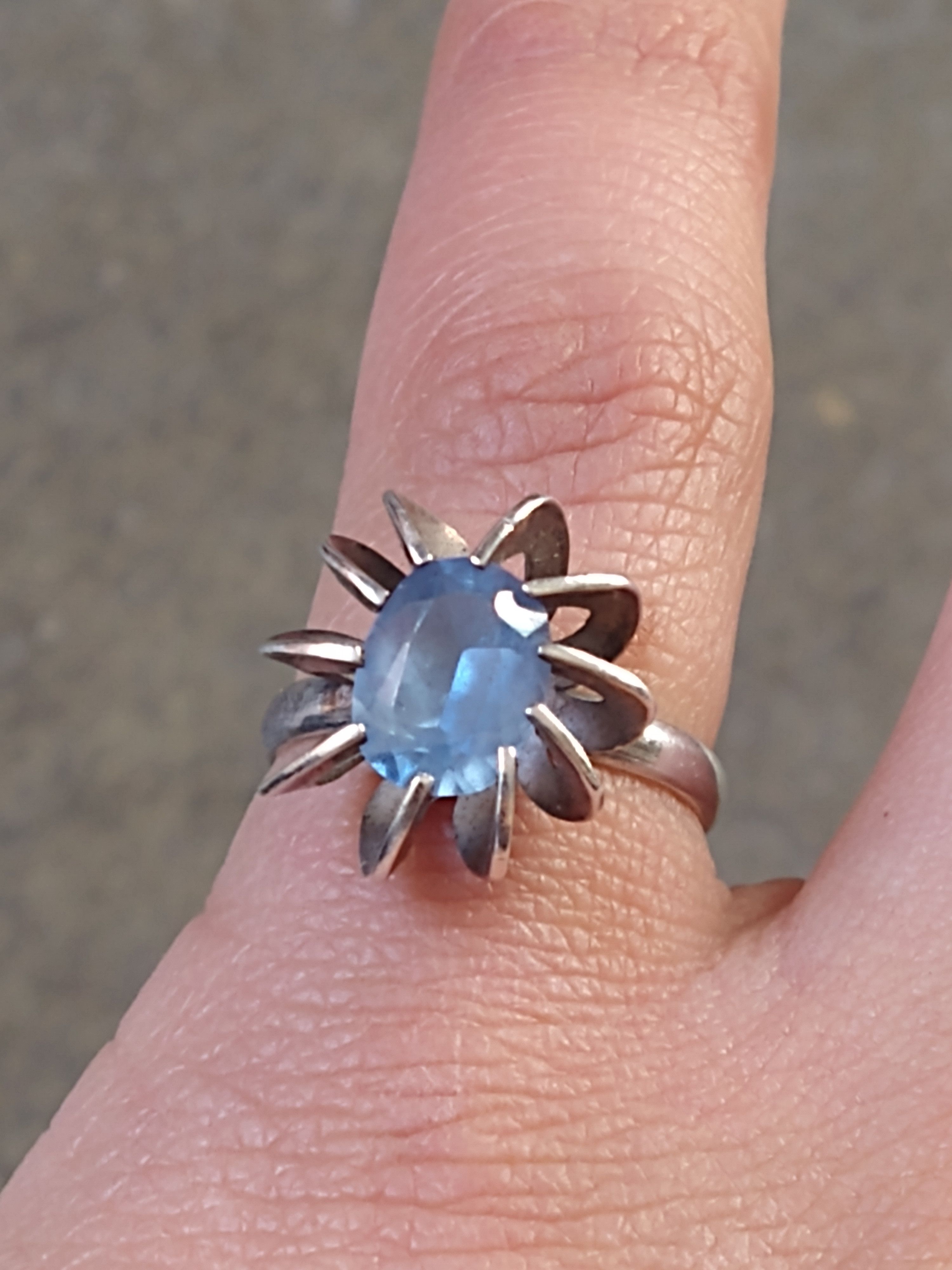 Jewelry × Sterling Silver × Vintage Vintage Sterling Silver Ring Size 7.5 Blue CZ Modern 3.9g Size ONE SIZE - 13 Thumbnail