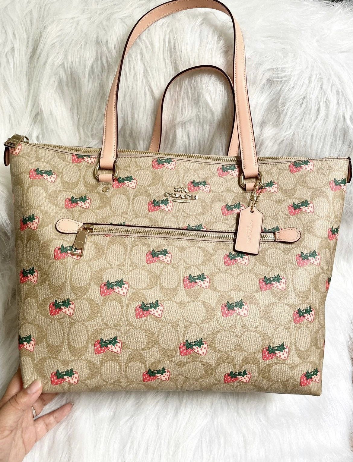 Coach Gallery Tote In Signature popular Canvas With Strawberry Print