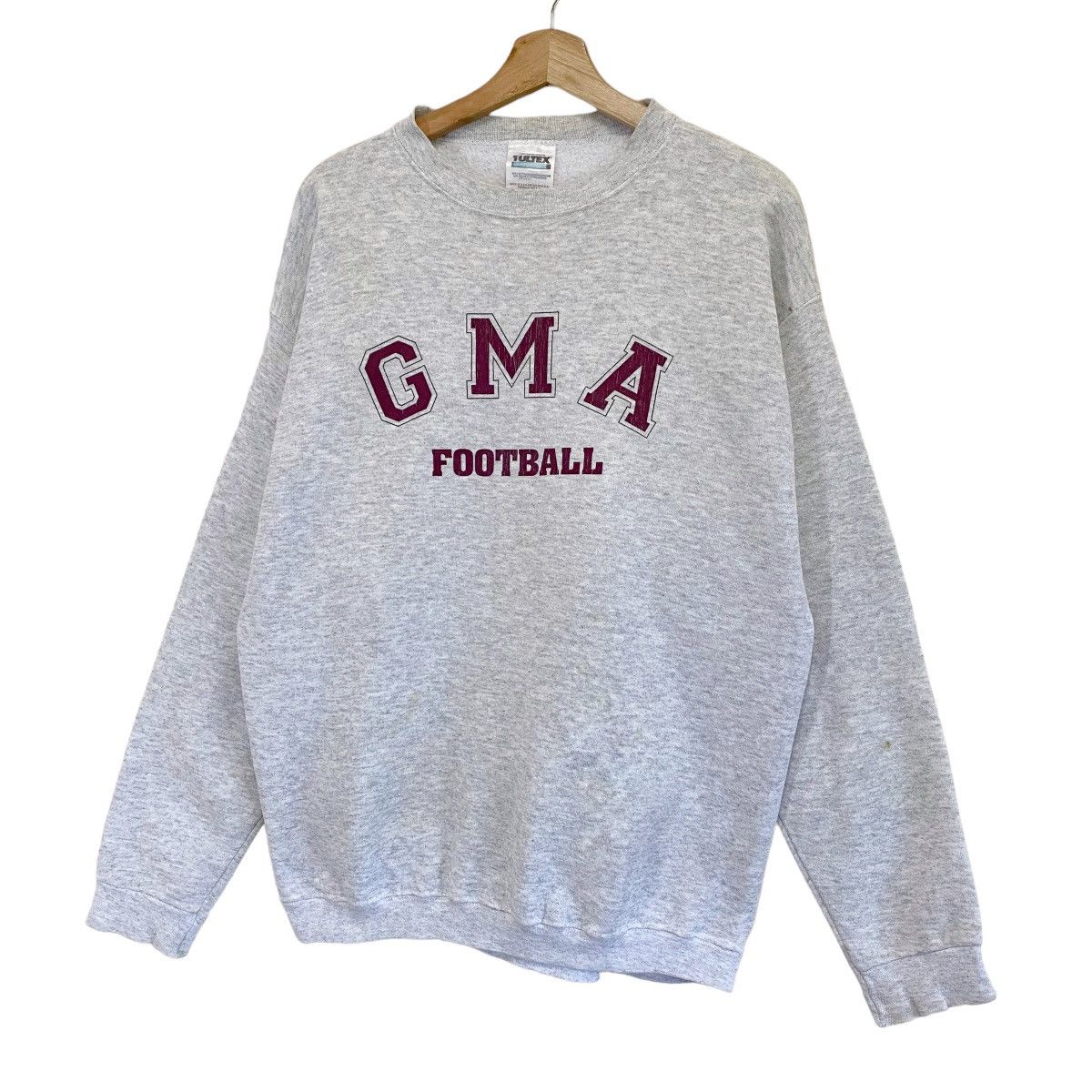 Vintage Vintage 90s GMA Football Big Logo Crewneck Sweatshirt Size L Size US L / EU 52-54 / 3 - 3 Thumbnail