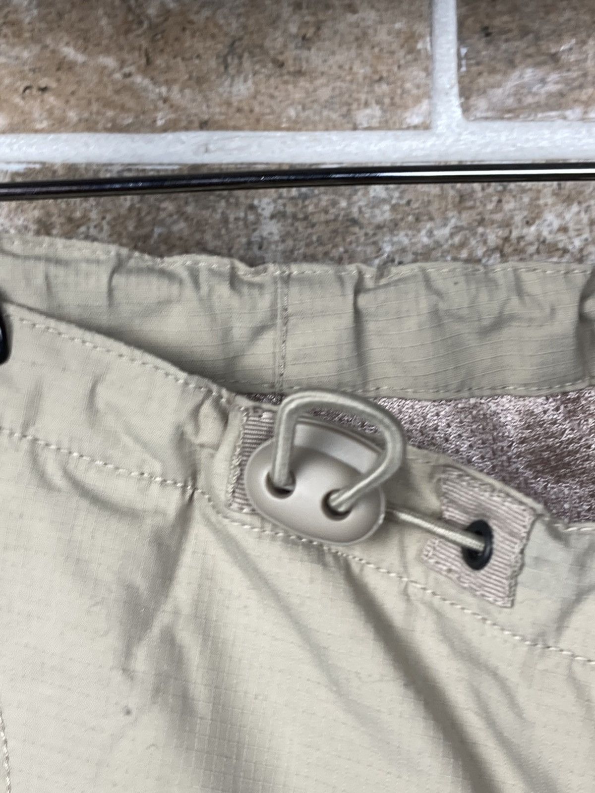 Oakley Vintage Oakley multi pocket nylon cargo shorts Size US 32 / EU 48 - 15 Thumbnail