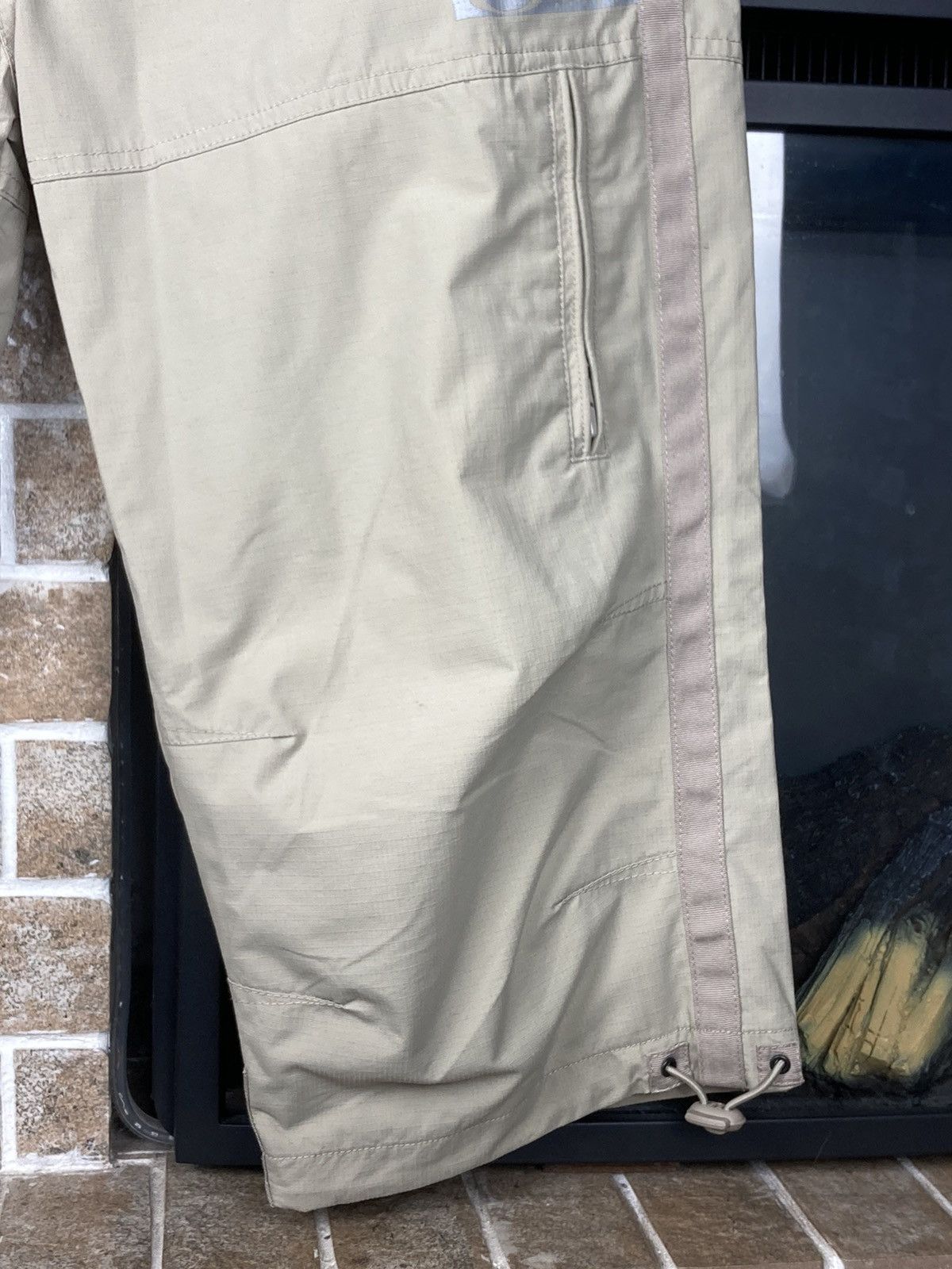 Oakley Vintage Oakley multi pocket nylon cargo shorts Size US 32 / EU 48 - 10 Thumbnail
