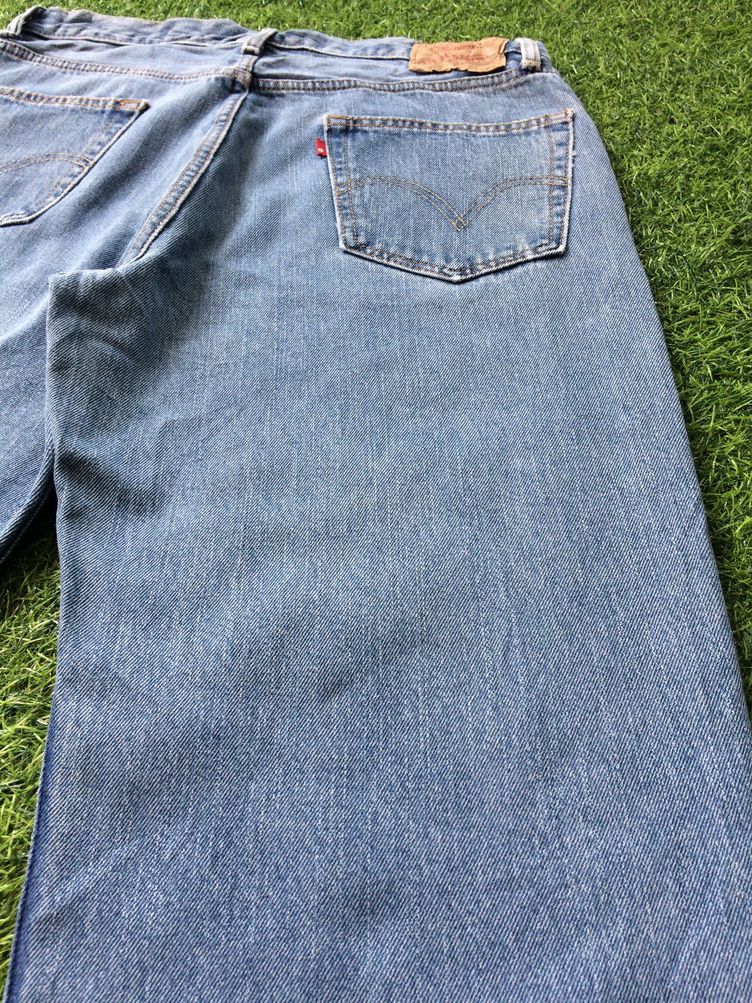 Levi's Vintage Distressed Levis 550 Jeans #B-762 Size US 35 - 7 Thumbnail