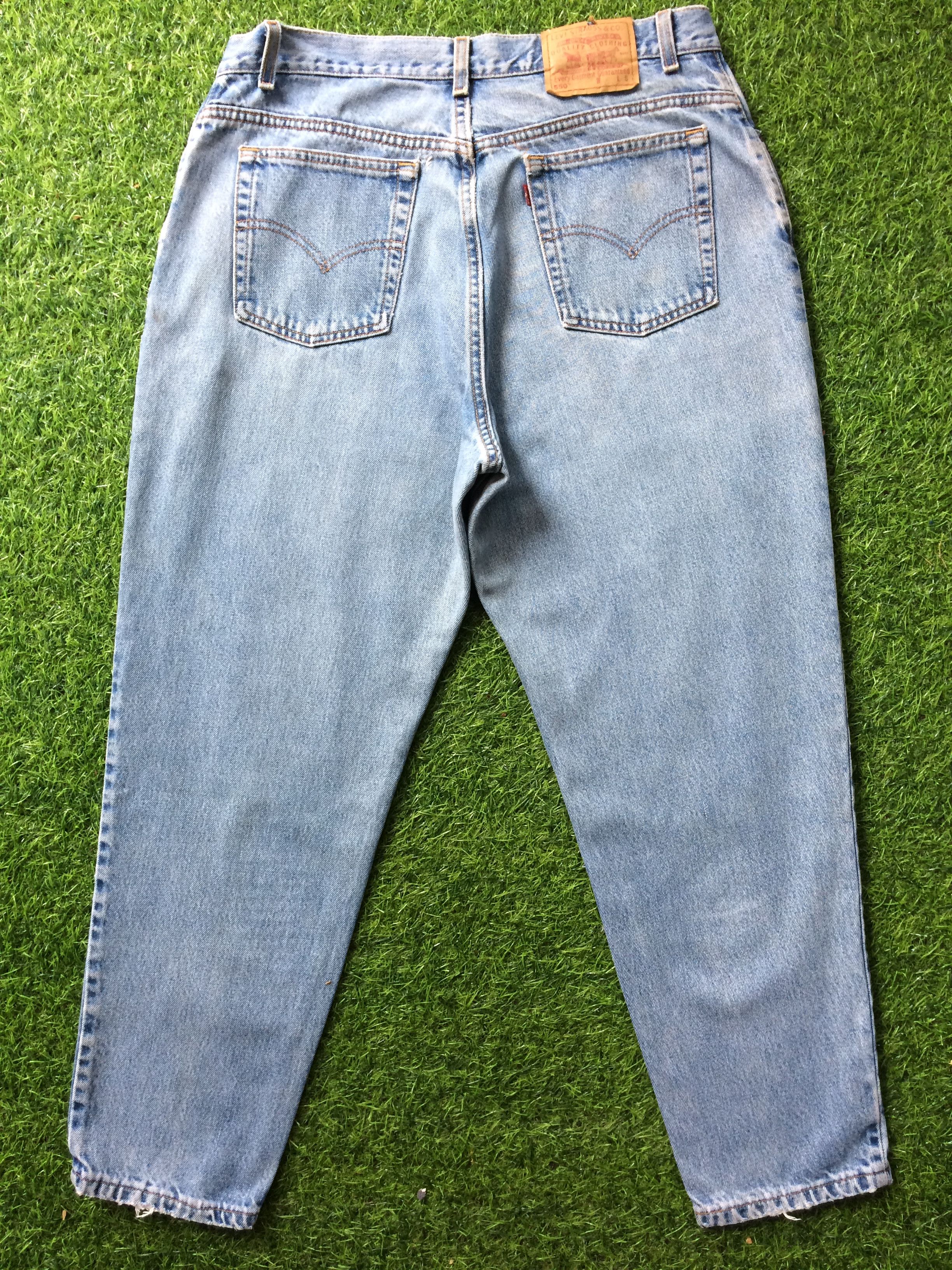 Levi's Vintage Levis 550 Light Wash Jeans #B-856 Size US 34 / EU 50 - 2 Thumbnail