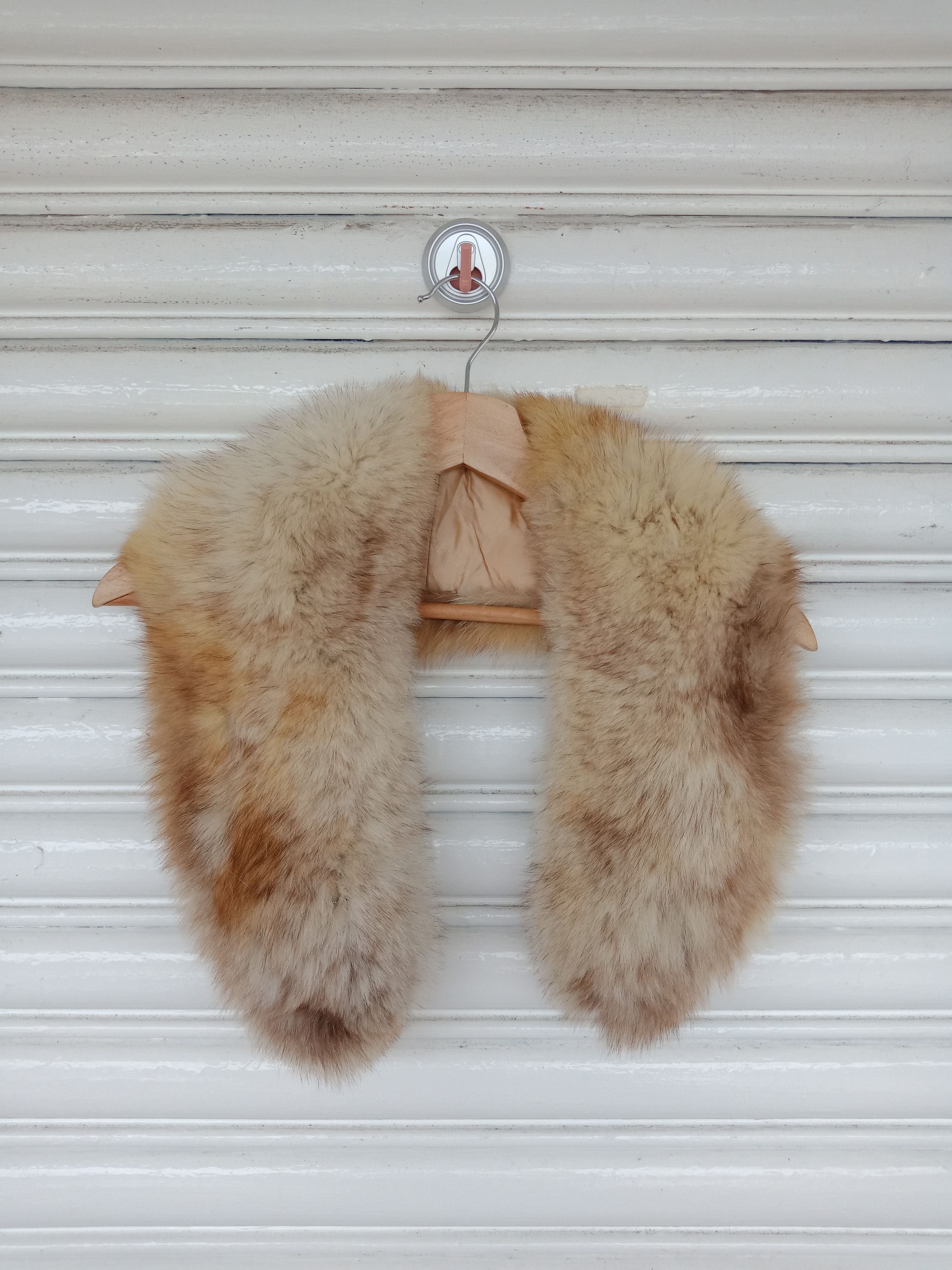 Jacques Saint Laurent Jacques Saint Laurent Fur Size ONE SIZE - 1 Thumbnail