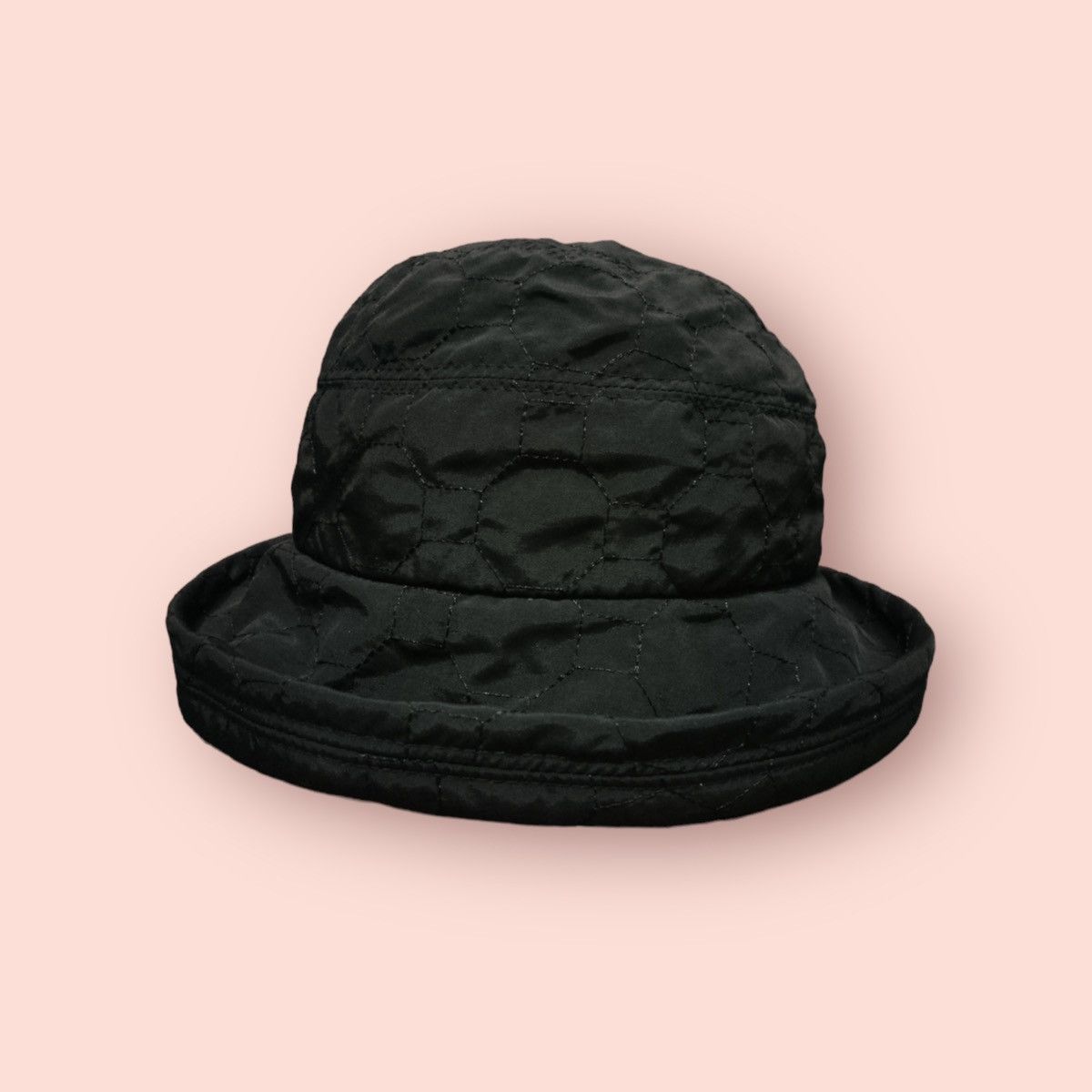 VINTAGE CLOSSHI QUILTED PUFFER STYLE BUCKET HAT