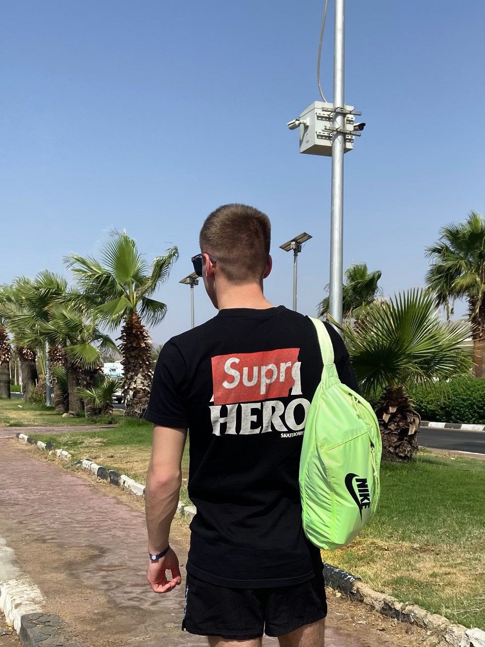 Supreme Supreme shirt Skateboards Size US M / EU 48-50 / 2 - 1 Thumbnail
