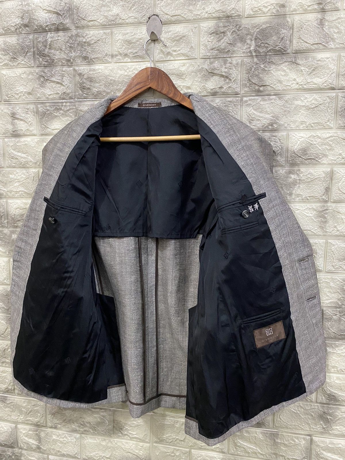 Givenchy × Vintage Vintage Givenchy Paris Jacket Size US M / EU 48-50 / 2 - 5 Thumbnail
