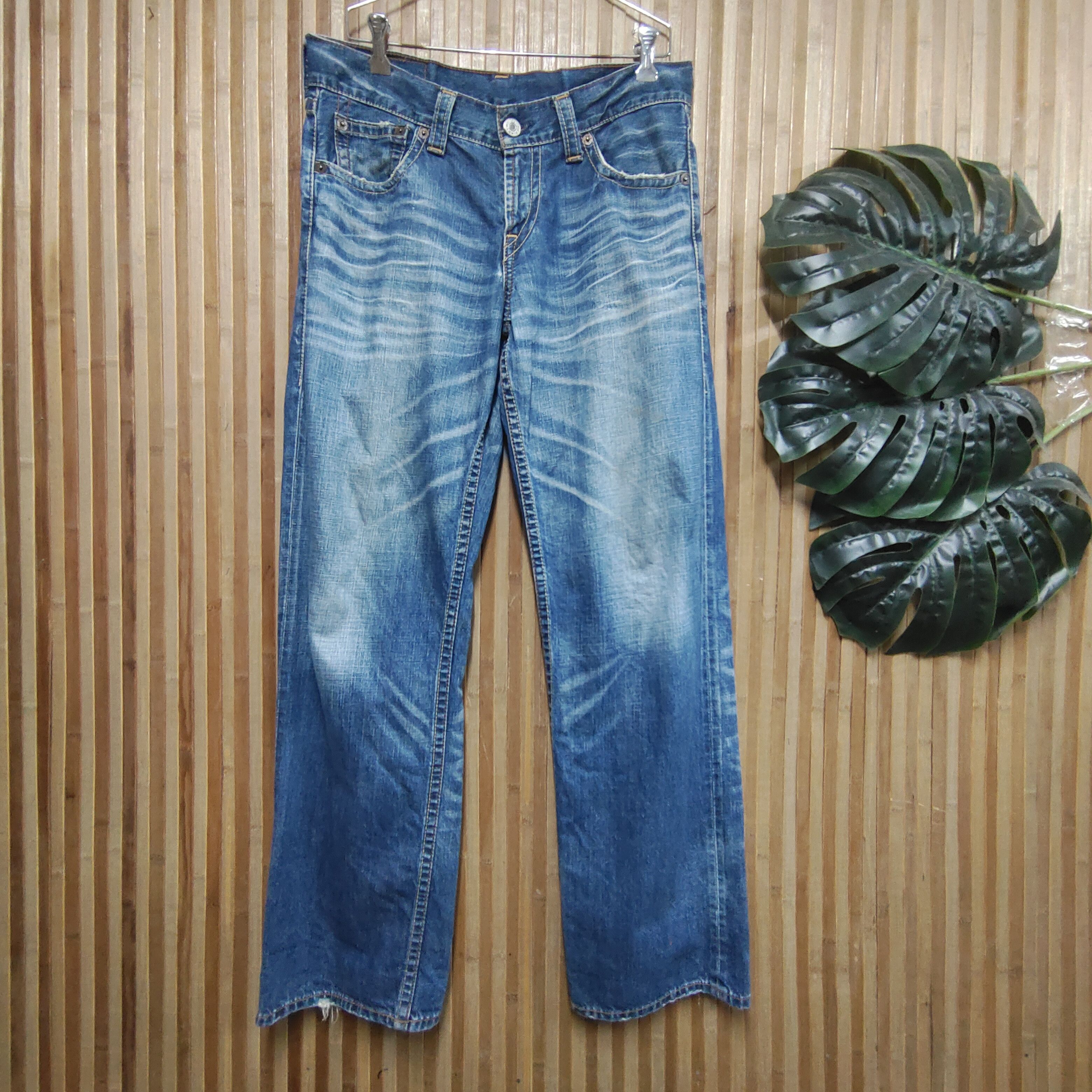 Levis 503 Distressed Jeans