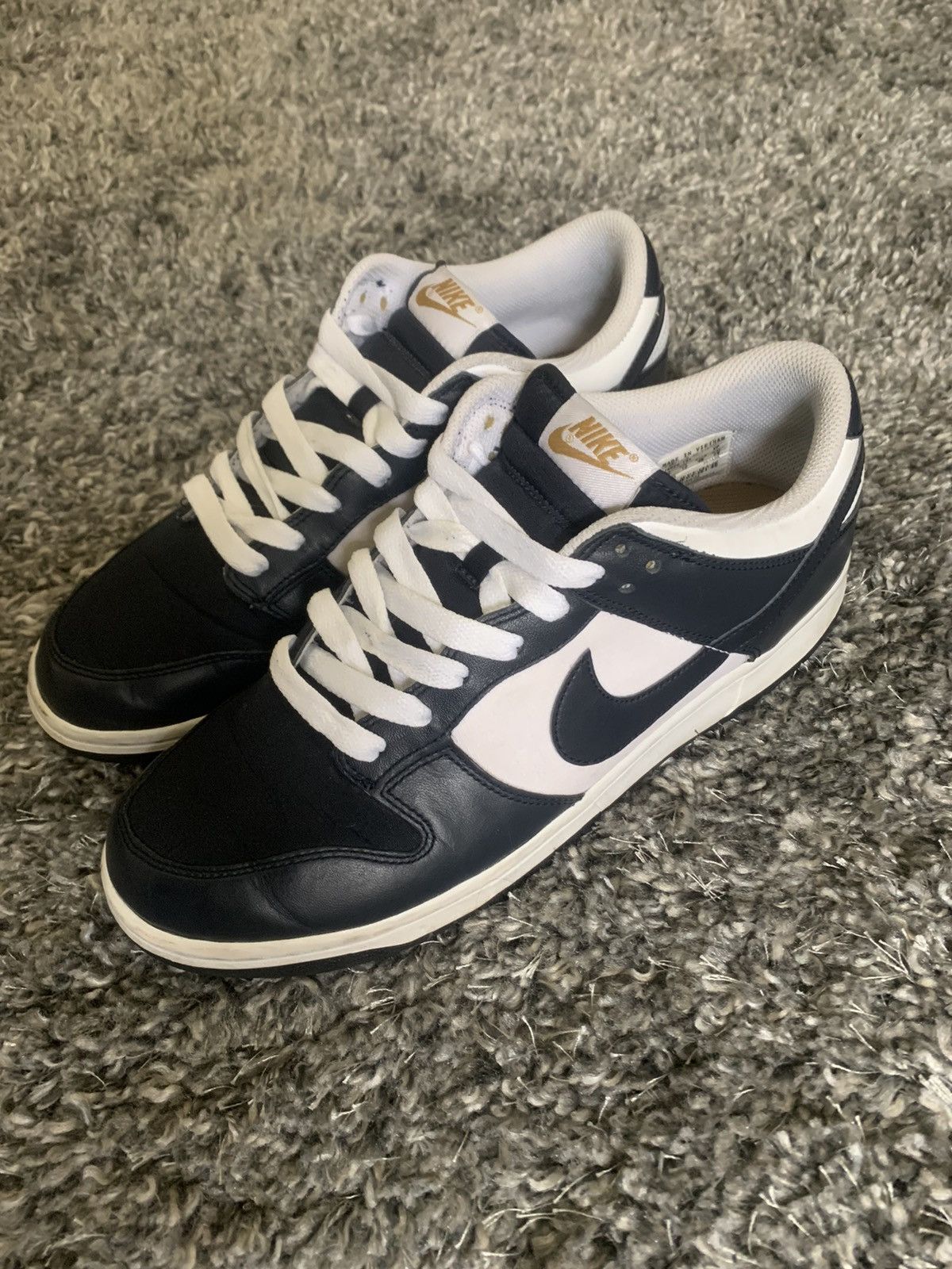 Nike Nike Dunk Low CL White/Dark Obsidian/Metallic Gold 2009 Size US 11 / EU 44 - 4 Thumbnail