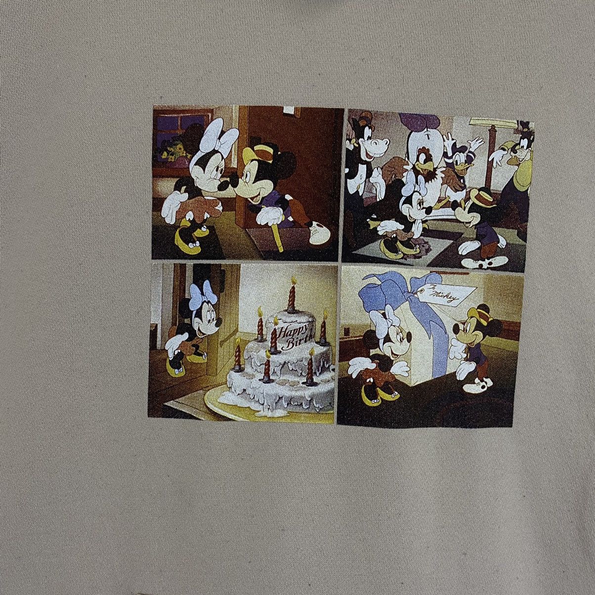 Disney × Vintage Vintage Mickey Mouse Family Big Logo Crewneck Hoodies Size M Size US M / EU 48-50 / 2 - 5 Thumbnail
