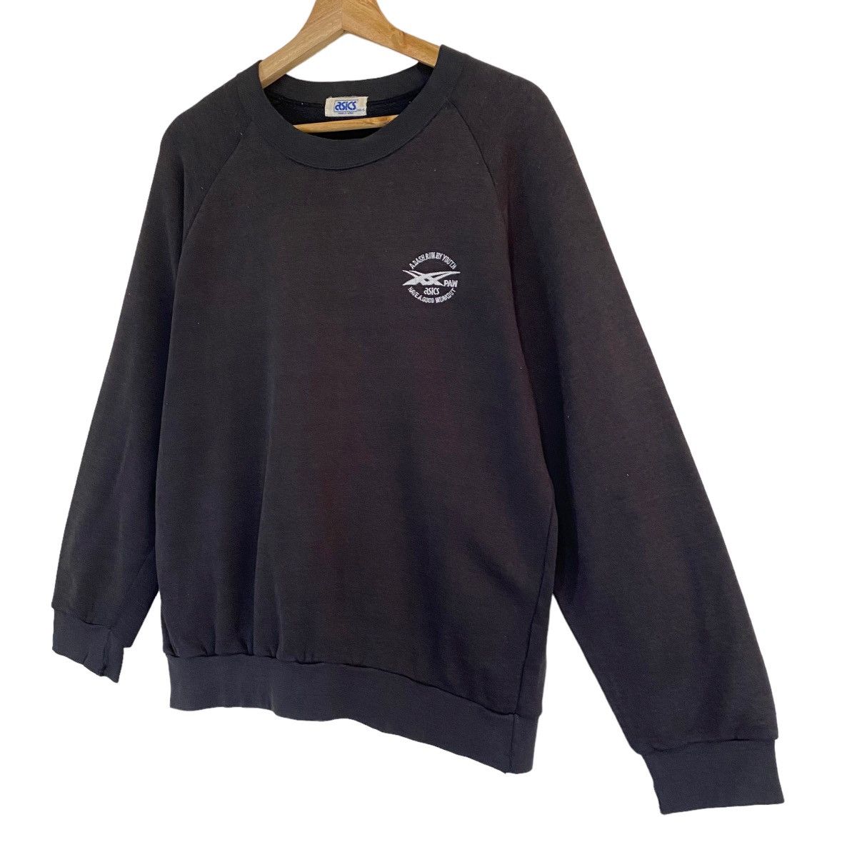 Asics × Vintage Vintage Asics Made In Japan Small Logo Crewneck Sweatshirt Size US M / EU 48-50 / 2 - 3 Thumbnail