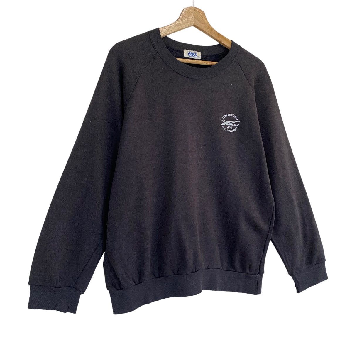 Asics × Vintage Vintage Asics Made In Japan Small Logo Crewneck Sweatshirt Size US M / EU 48-50 / 2 - 2 Thumbnail