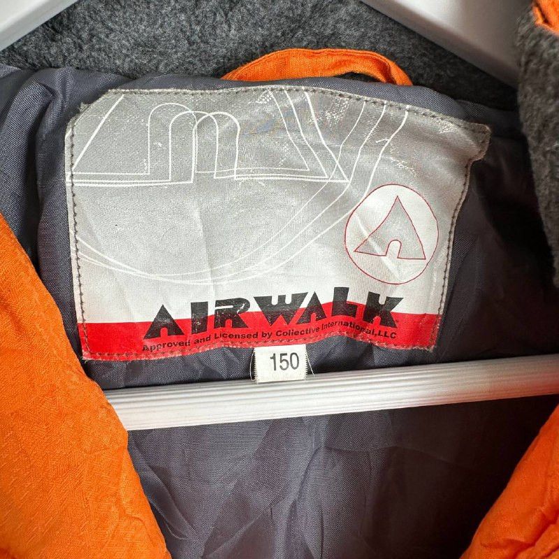 Vintage Airwalk Windbreaker Hooded Multi Pocket Full zipper