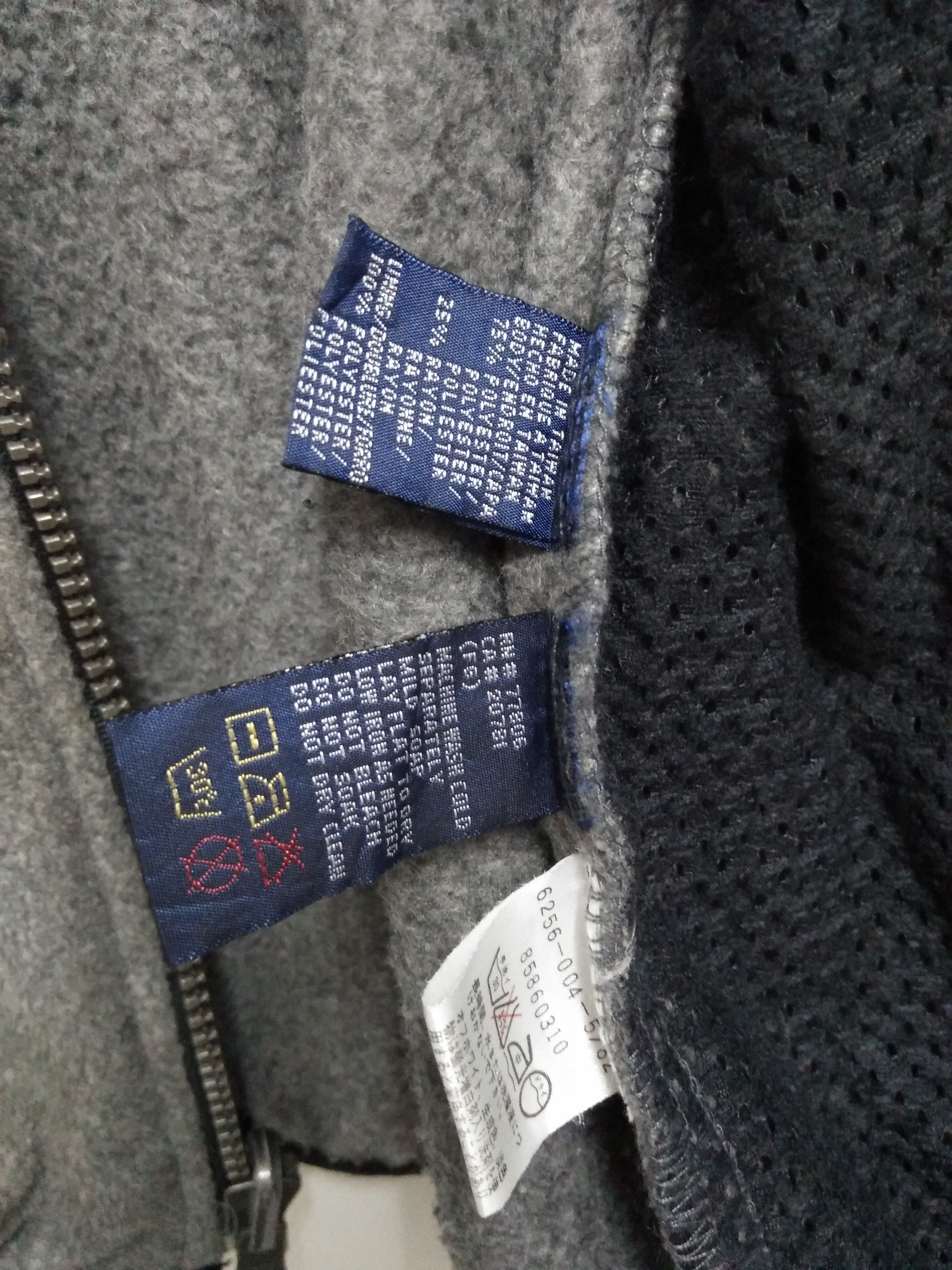 Tommy Hilfiger Fleece sweater Tommy Hilfiger athletic gear Size US XL / EU 56 / 4 - 5 Thumbnail