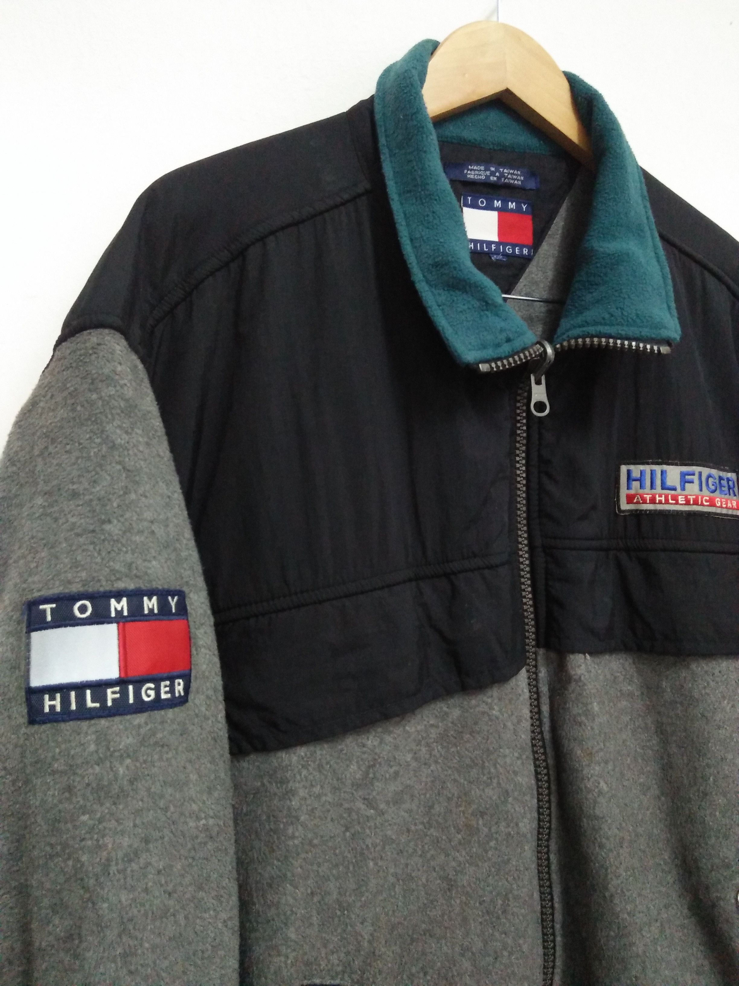 Tommy Hilfiger Fleece sweater Tommy Hilfiger athletic gear Size US XL / EU 56 / 4 - 9 Thumbnail
