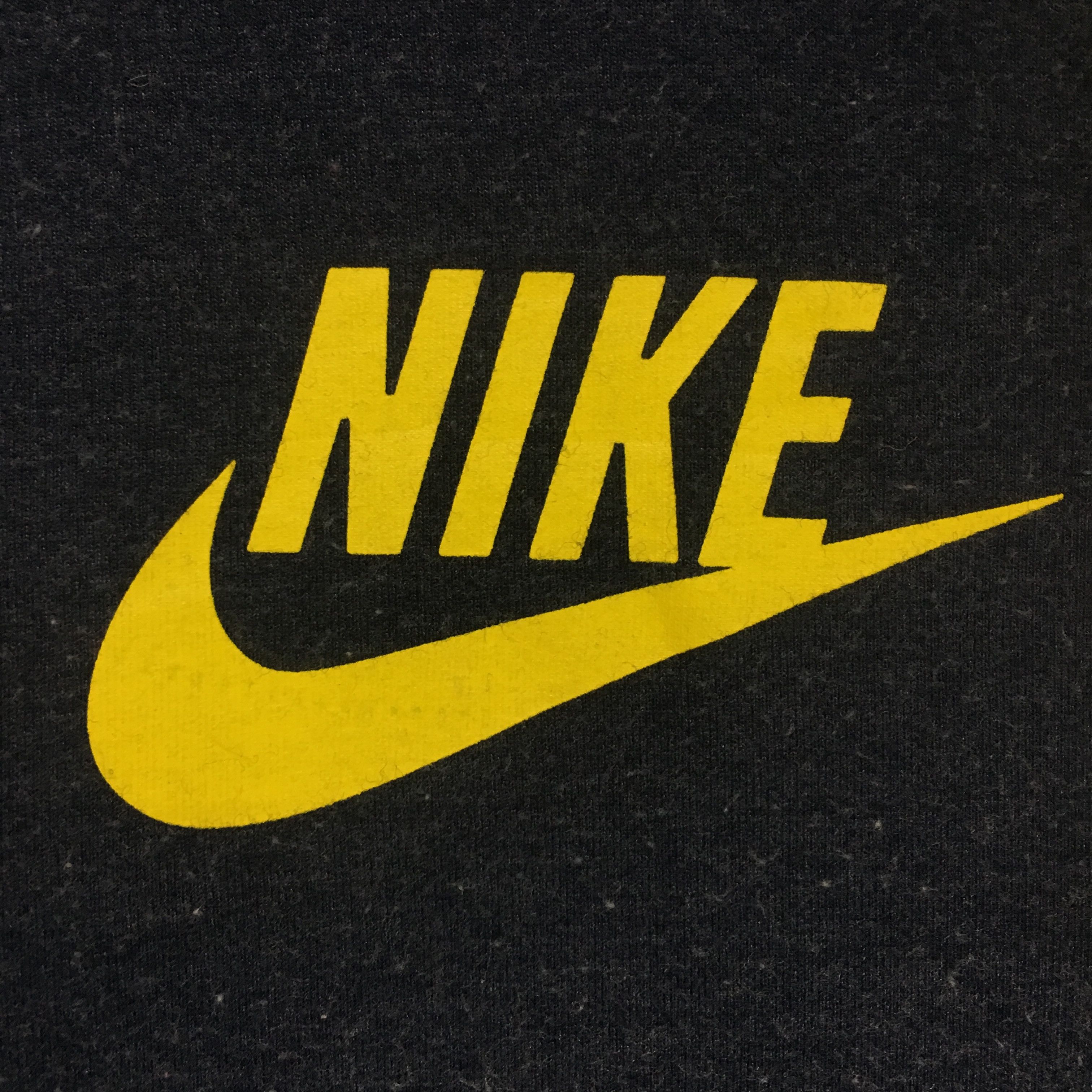 Nike Vtg NIKE Swoosh Logo Zip Hoodie Sportwear Sweater Size M / US 6-8 / IT 42-44 - 3 Thumbnail