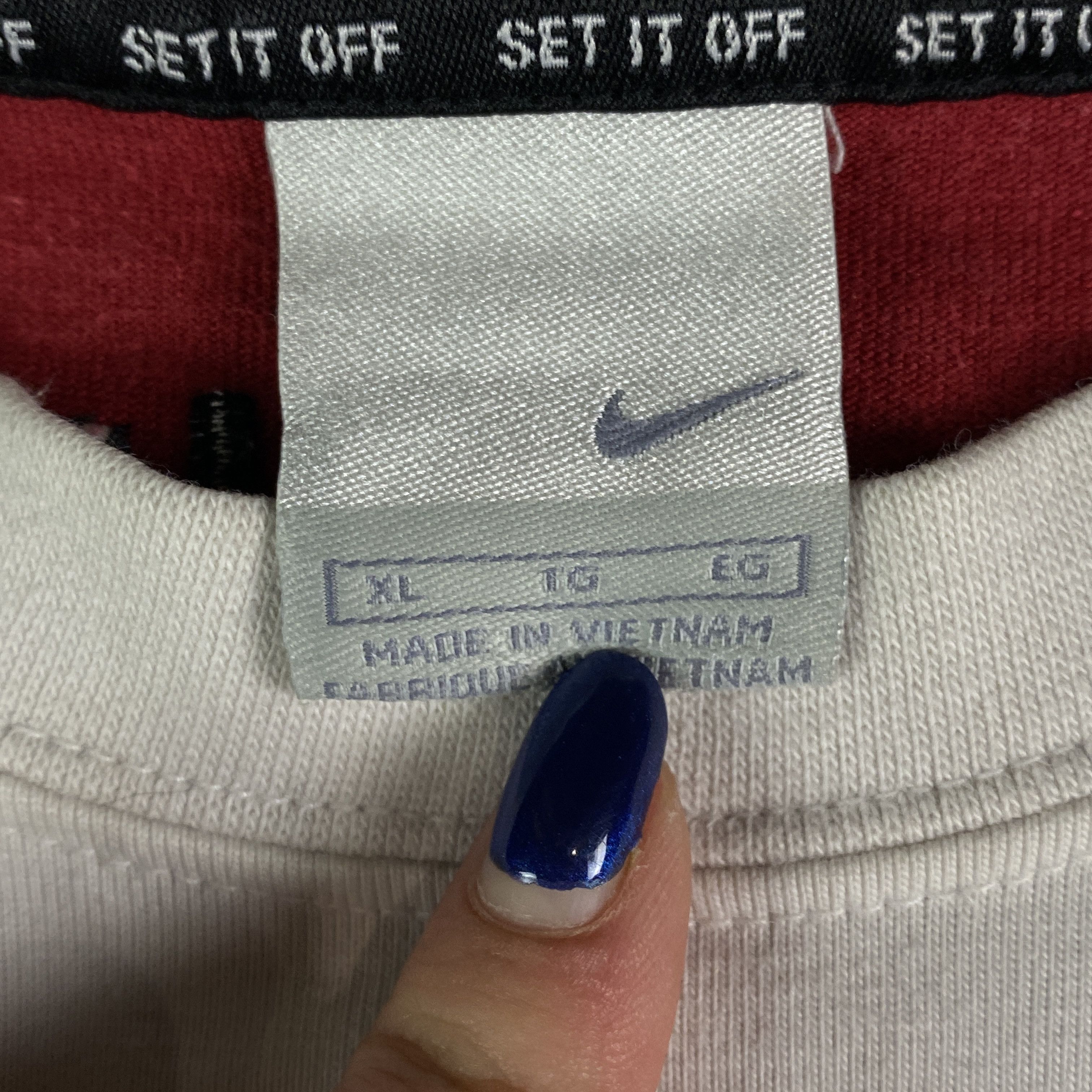 Nike × Vintage Mens T-Shirt Nike Big Logo Vintage Size XL Size US XL / EU 56 / 4 - 6 Thumbnail