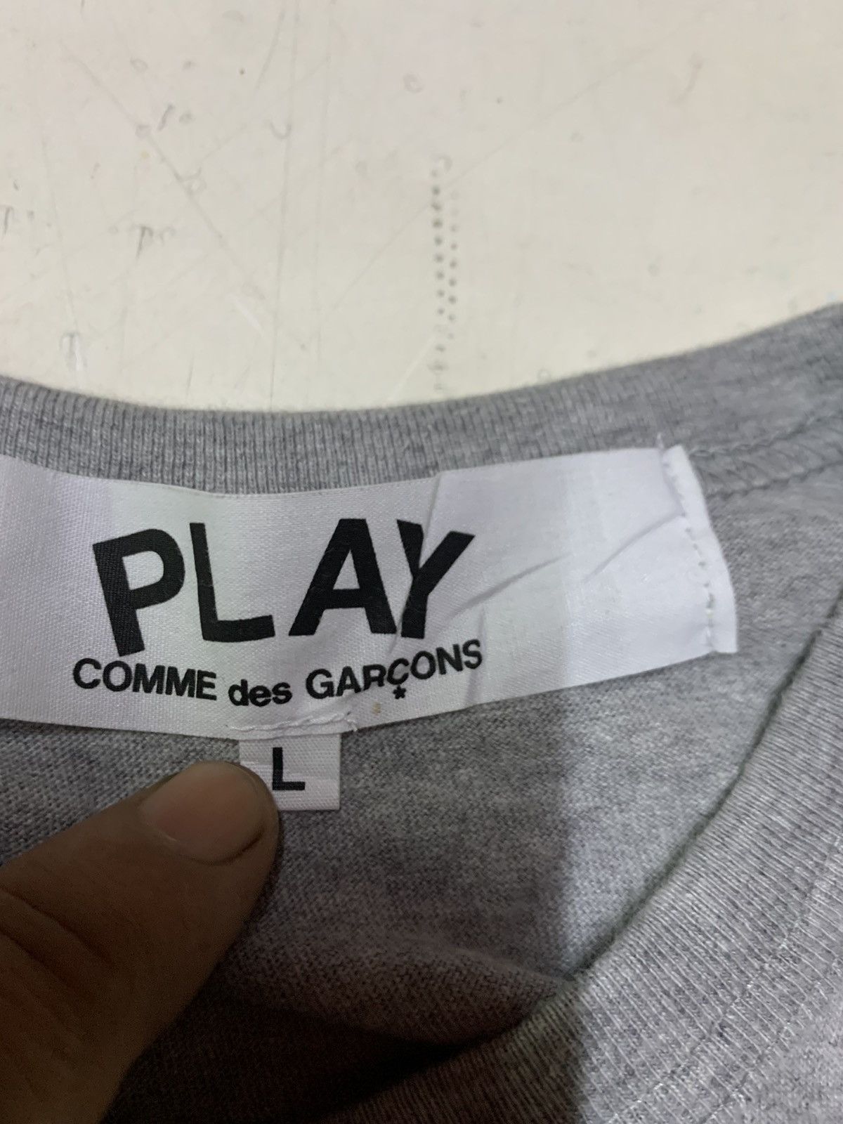 Comme des Garcons Comme DES garçons Play tee grey Size US M / EU 48-50 / 2 - 8 Thumbnail
