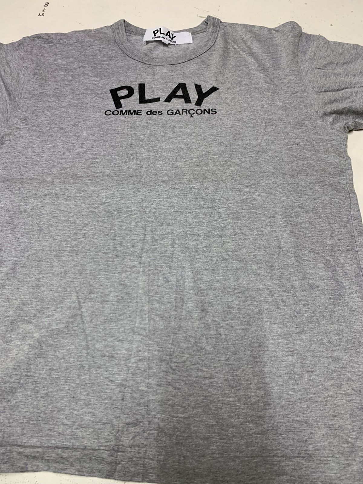Comme des Garcons Comme DES garçons Play tee grey Size US M / EU 48-50 / 2 - 10 Thumbnail