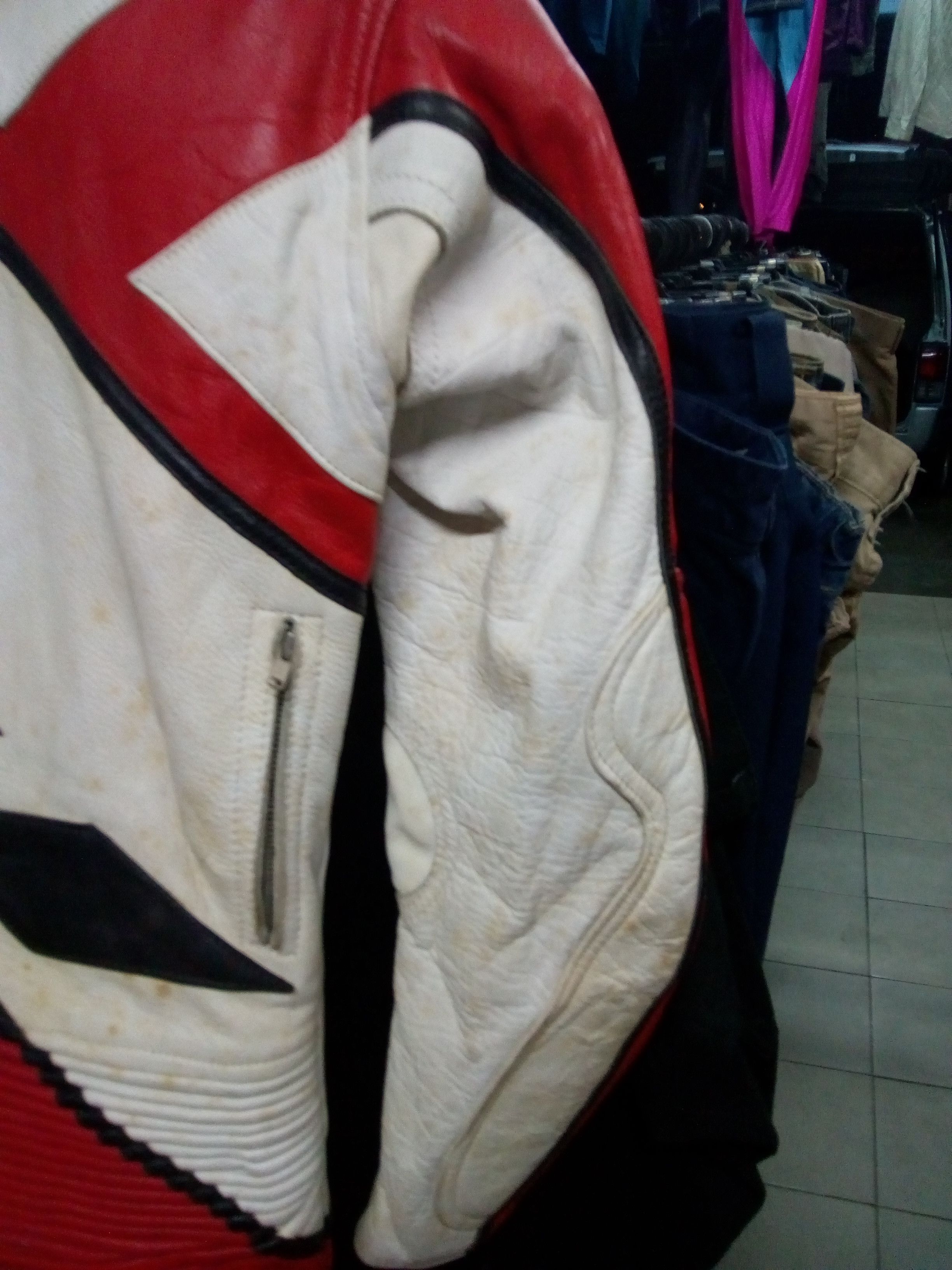 Branded Leather Super dolphin racing suite Size US 30 / EU 46 - 12 Thumbnail