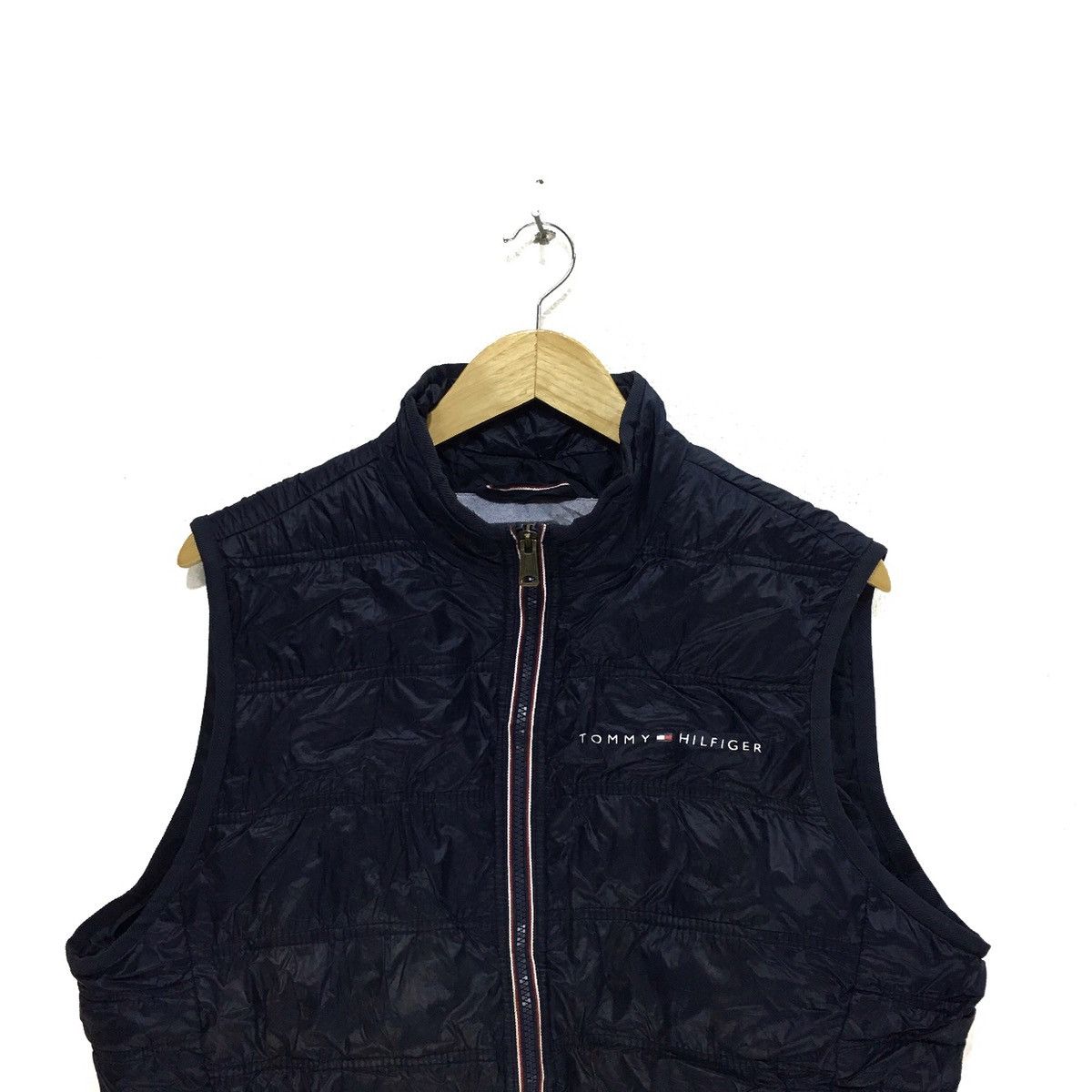 Tommy Hilfiger Vintage TOMMY HILFIGER Vest Jacket Sweater Sailing Gear Ski Size L / US 10 / IT 46 - 2 Thumbnail