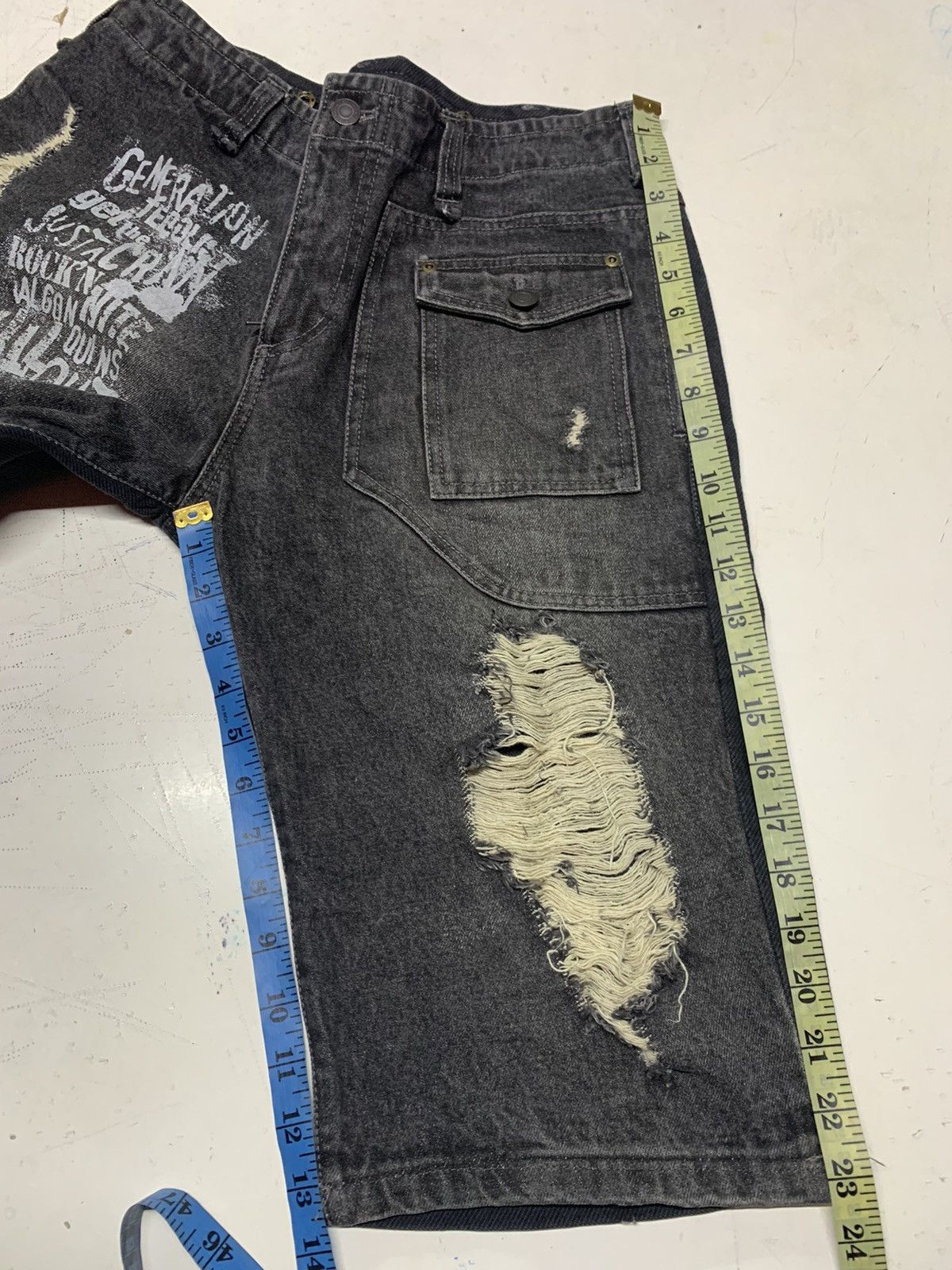 Other Black and white Size US 32 / EU 48 - 16 Thumbnail