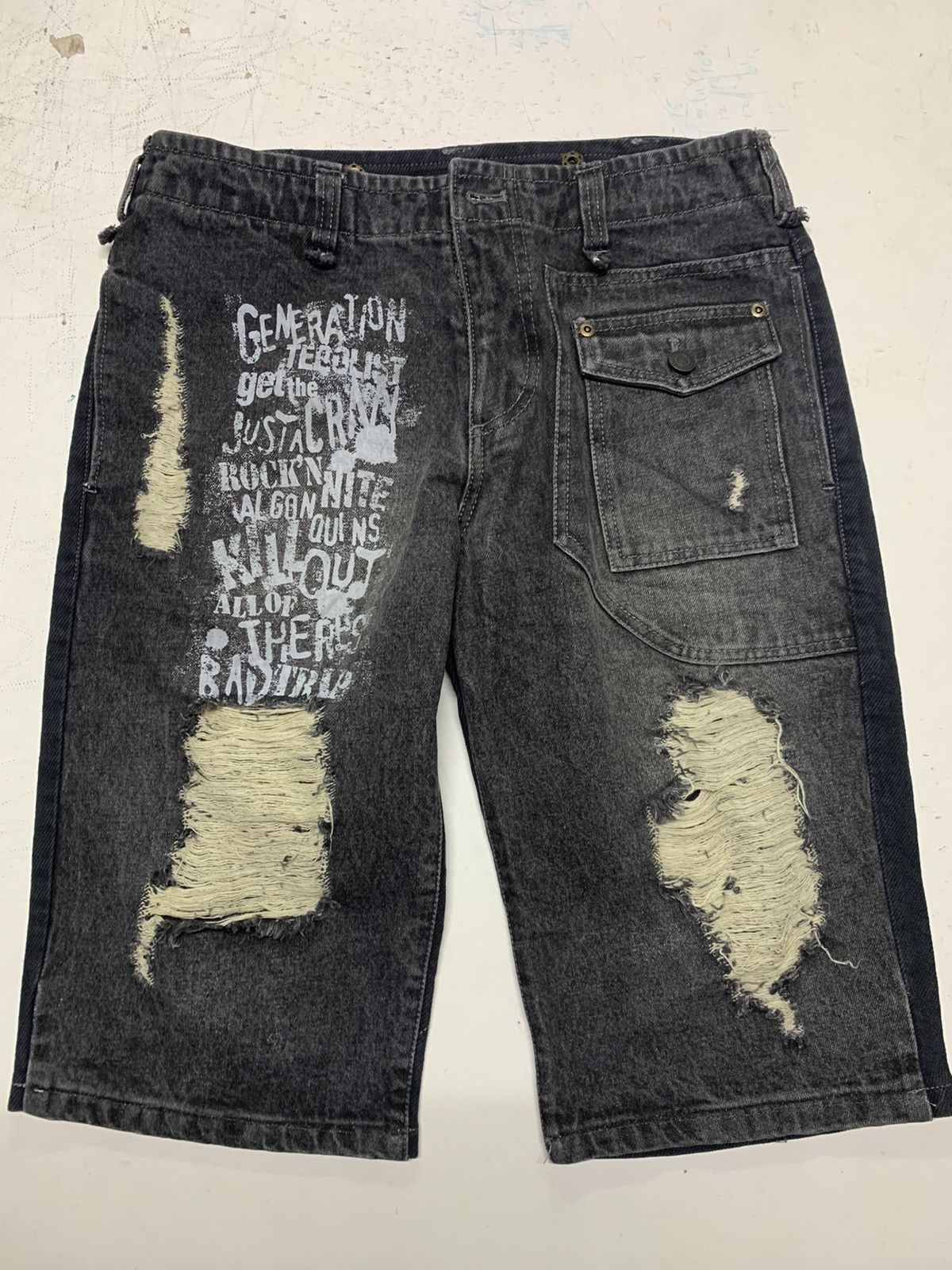 Other Black and white Size US 32 / EU 48 - 7 Thumbnail