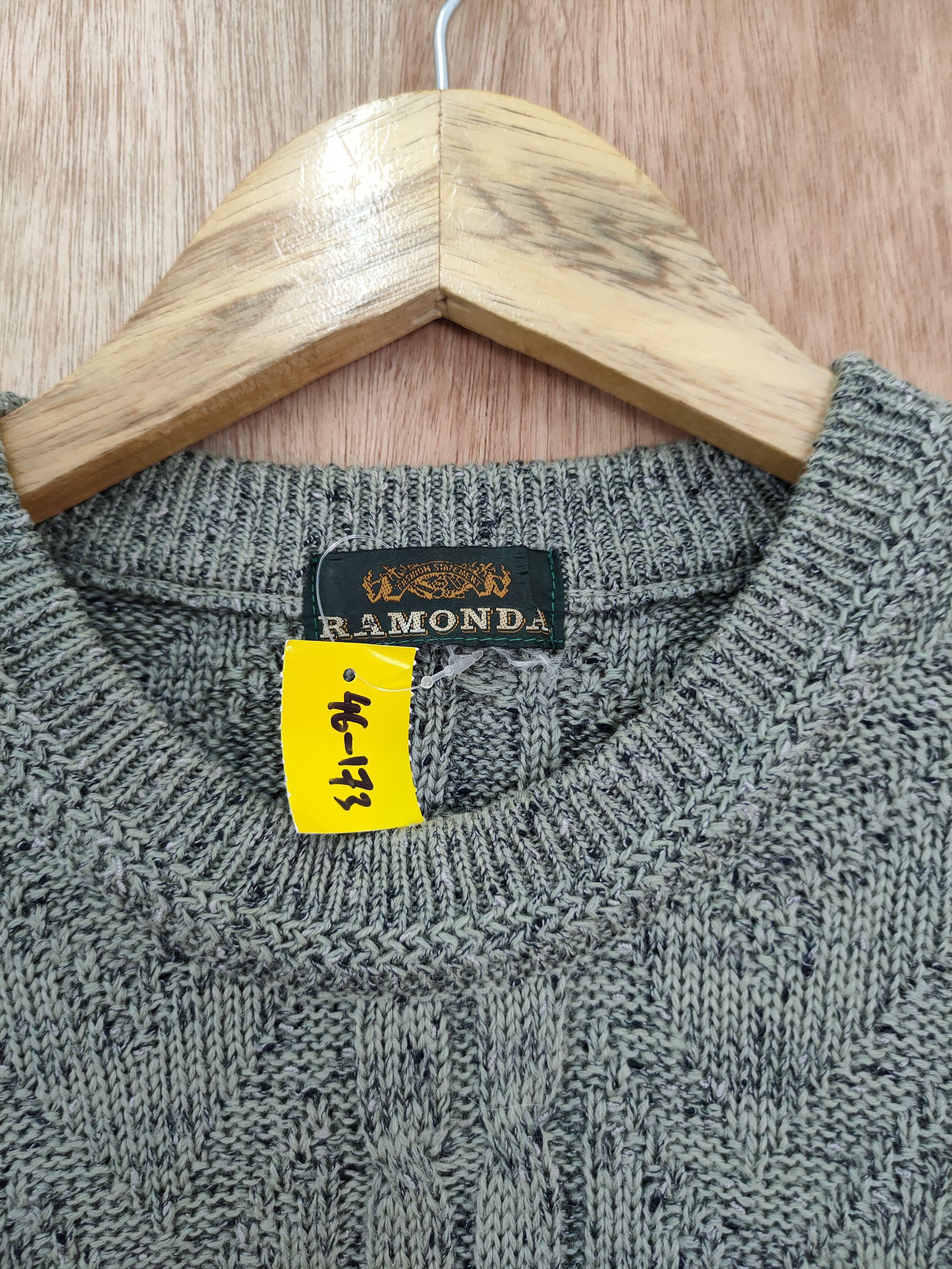Vintage DLL Ramonda cable knitwear sweatshirt vintage #46-173 Size US L / EU 52-54 / 3 - 5 Thumbnail