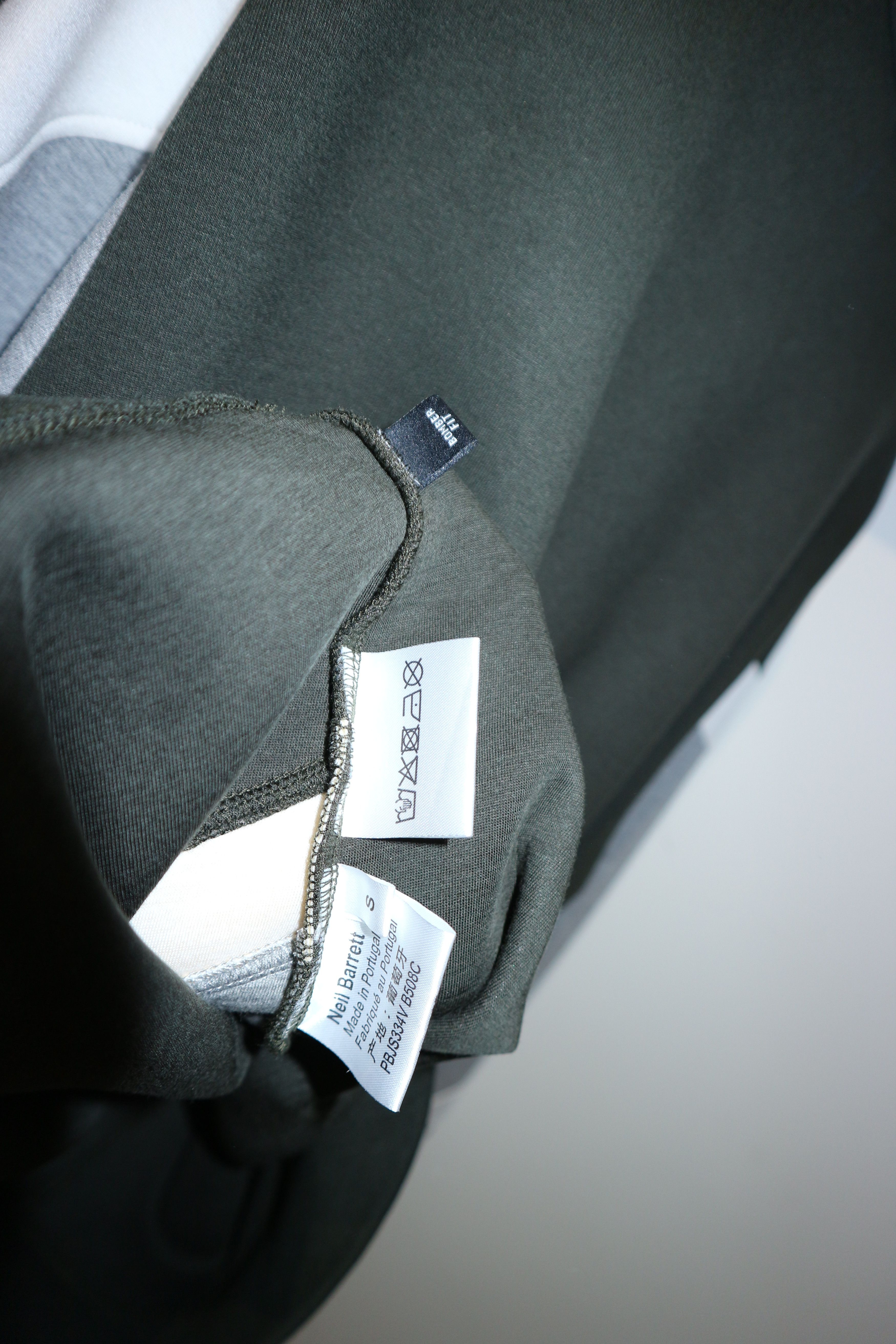 Neil Barrett modernist neoprene sweatshirt Size US S / EU 44-46 / 1 - 12 Thumbnail