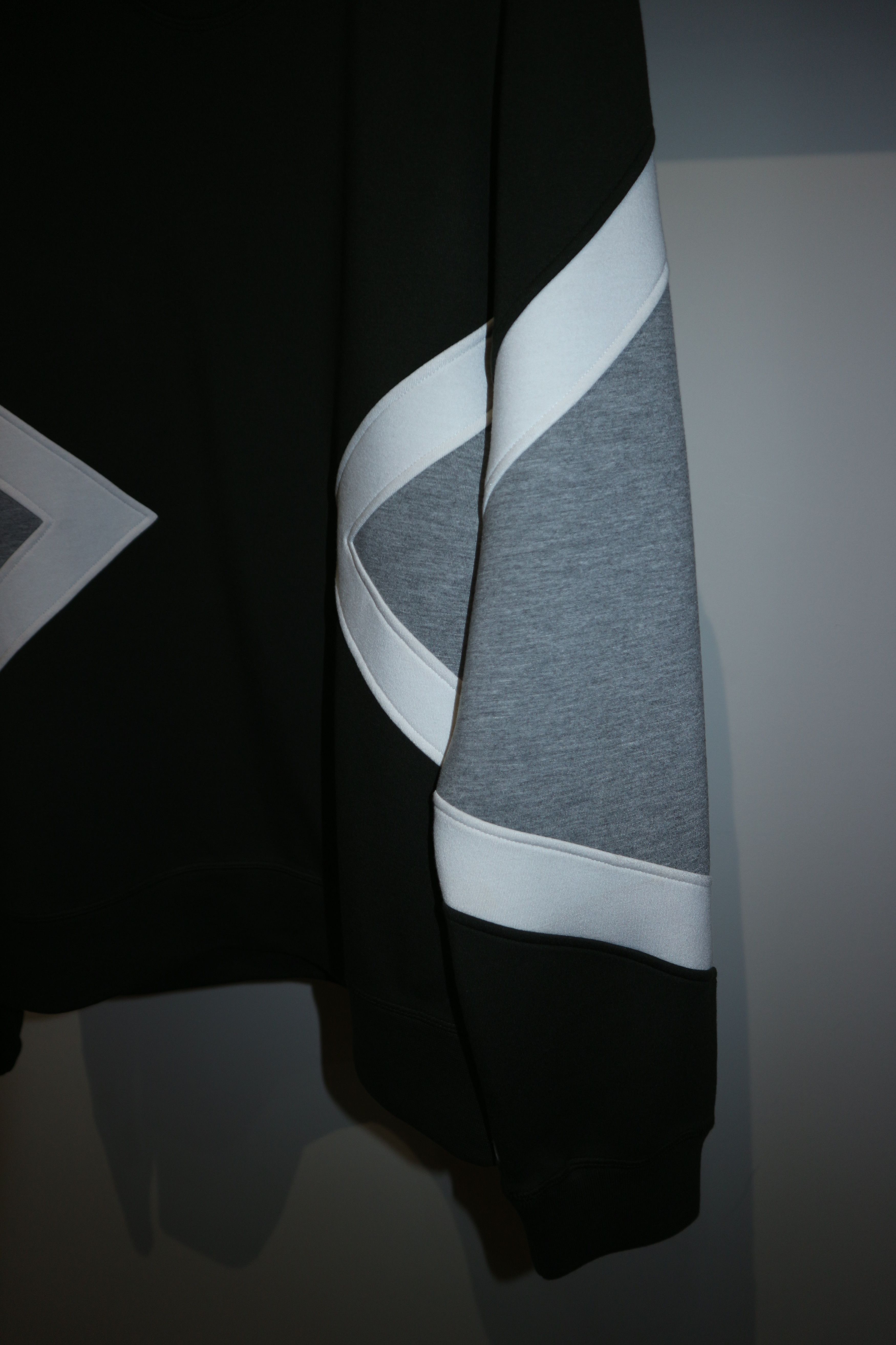 Neil Barrett modernist neoprene sweatshirt Size US S / EU 44-46 / 1 - 4 Thumbnail