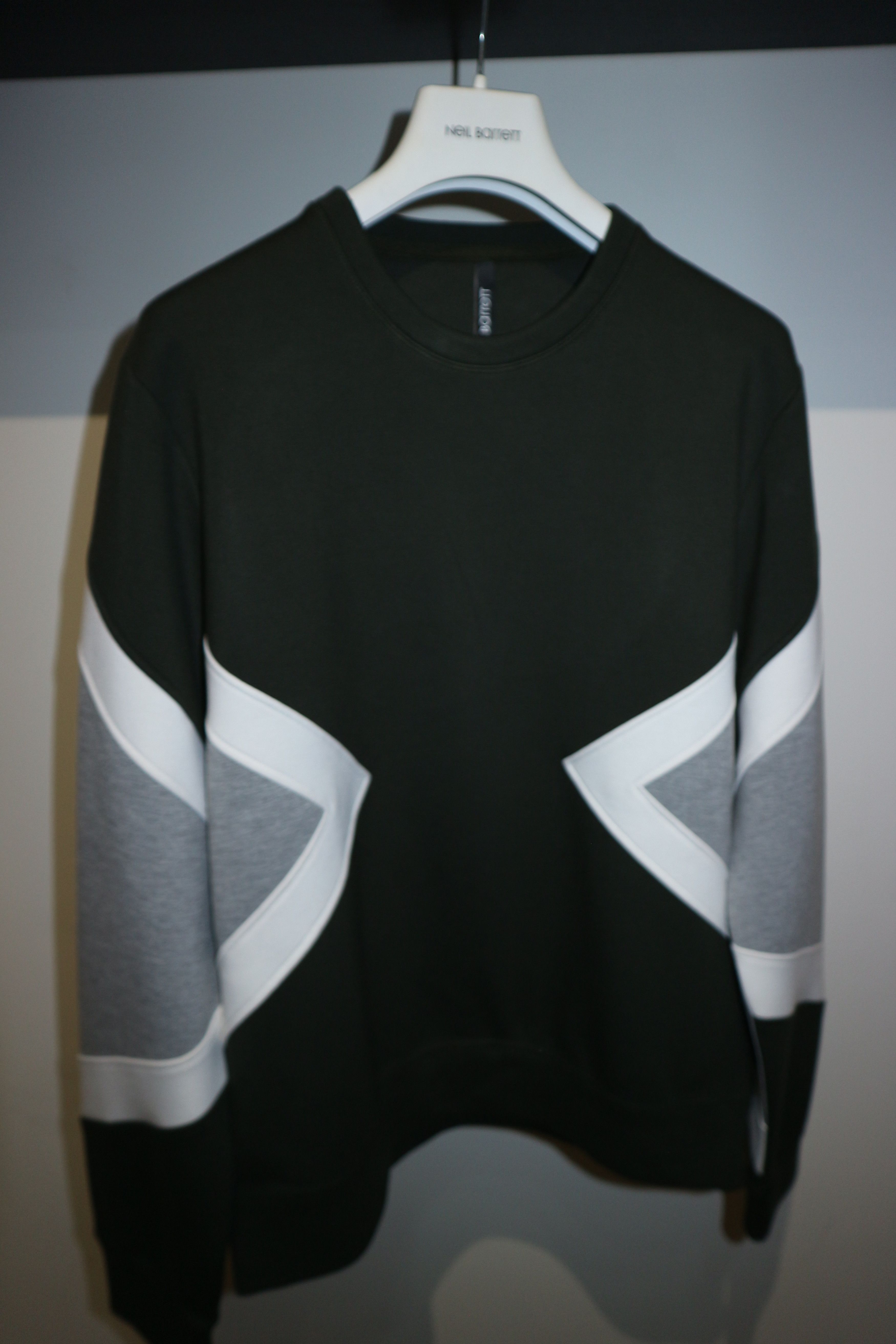 Neil Barrett modernist neoprene sweatshirt Size US S / EU 44-46 / 1 - 1 Thumbnail