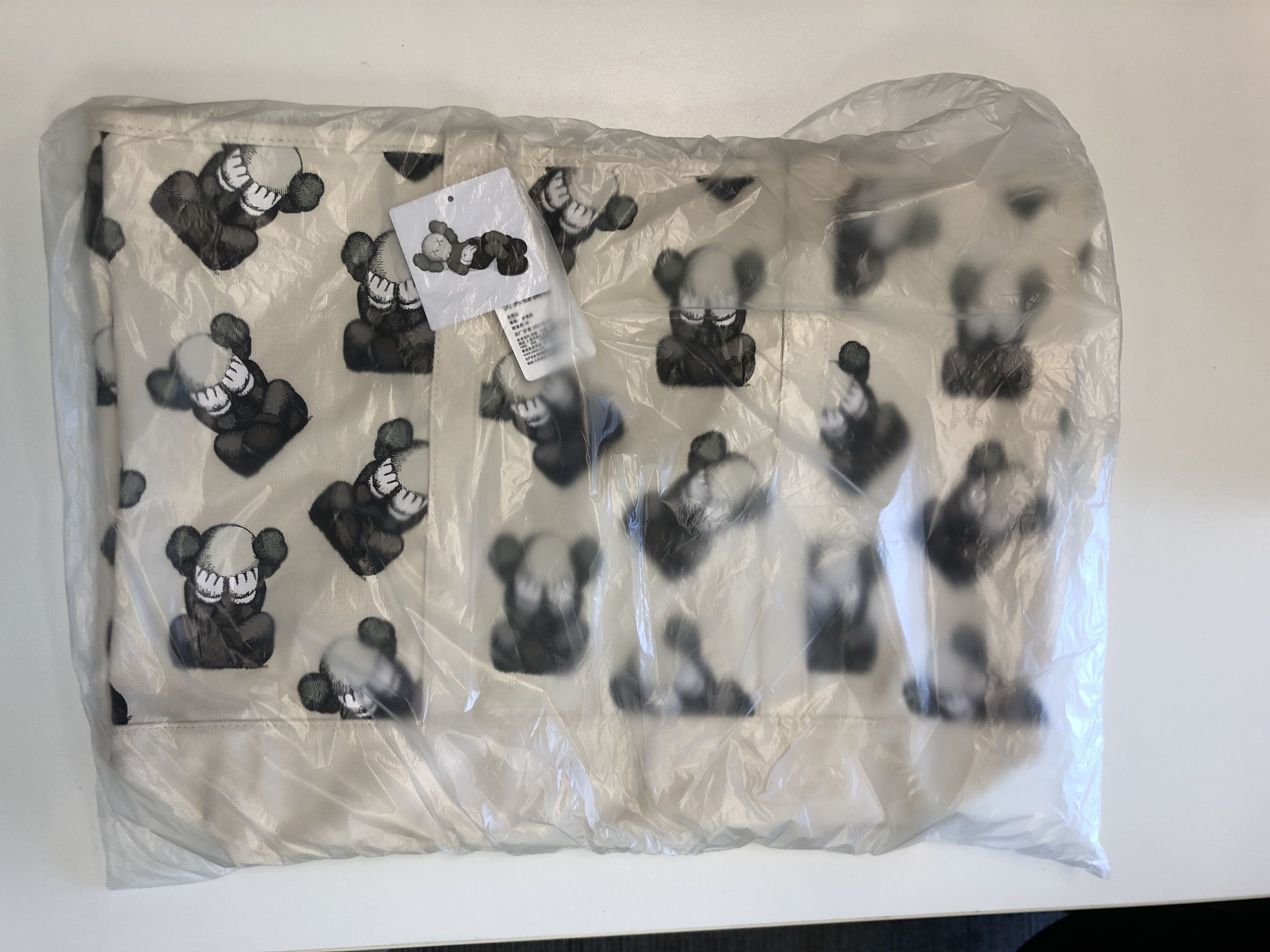 Kaws × Uniqlo KAWS Canvas Tote Bag SS21 - "Seperated" Size ONE SIZE - 1 Thumbnail