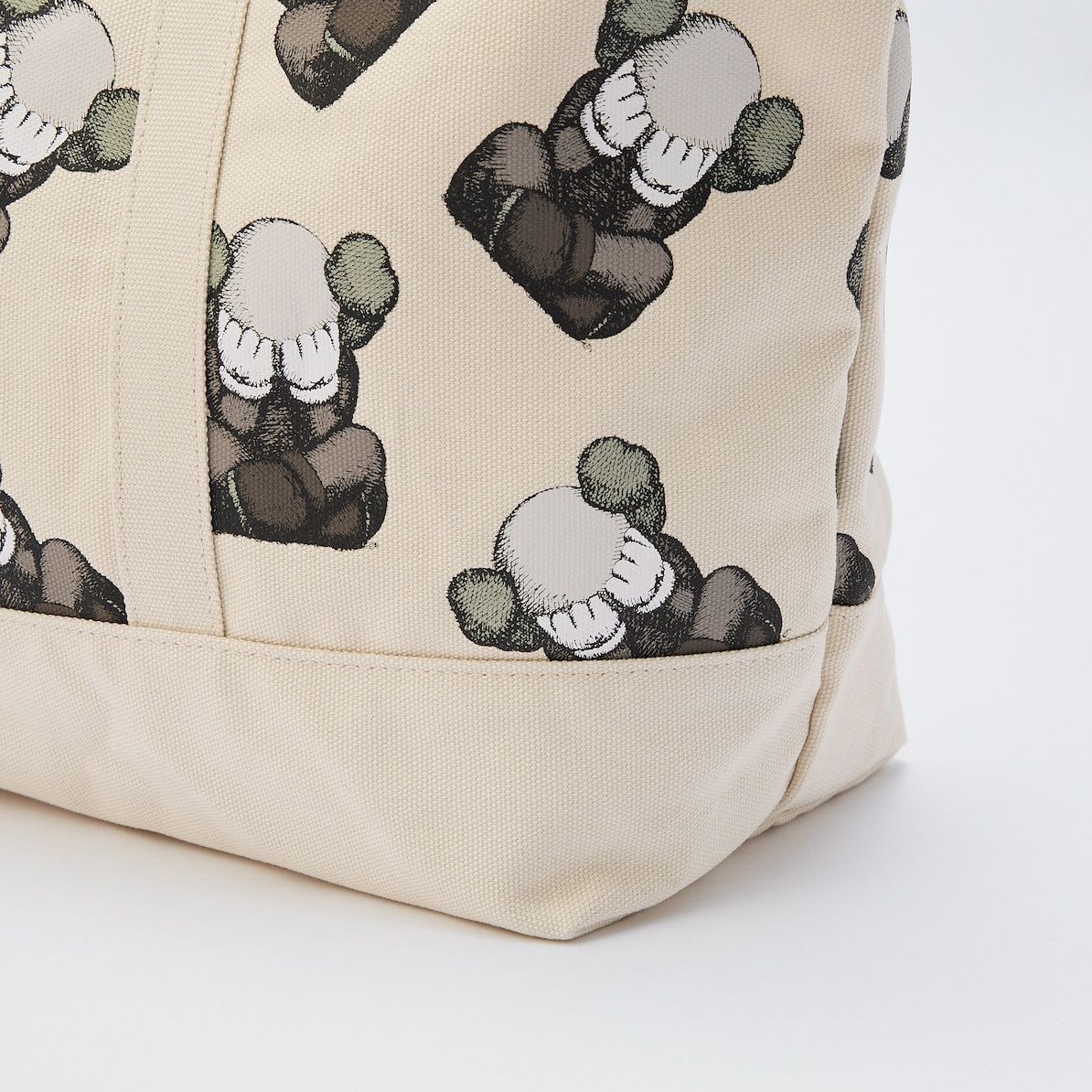 Kaws × Uniqlo KAWS Canvas Tote Bag SS21 - "Seperated" Size ONE SIZE - 10 Thumbnail