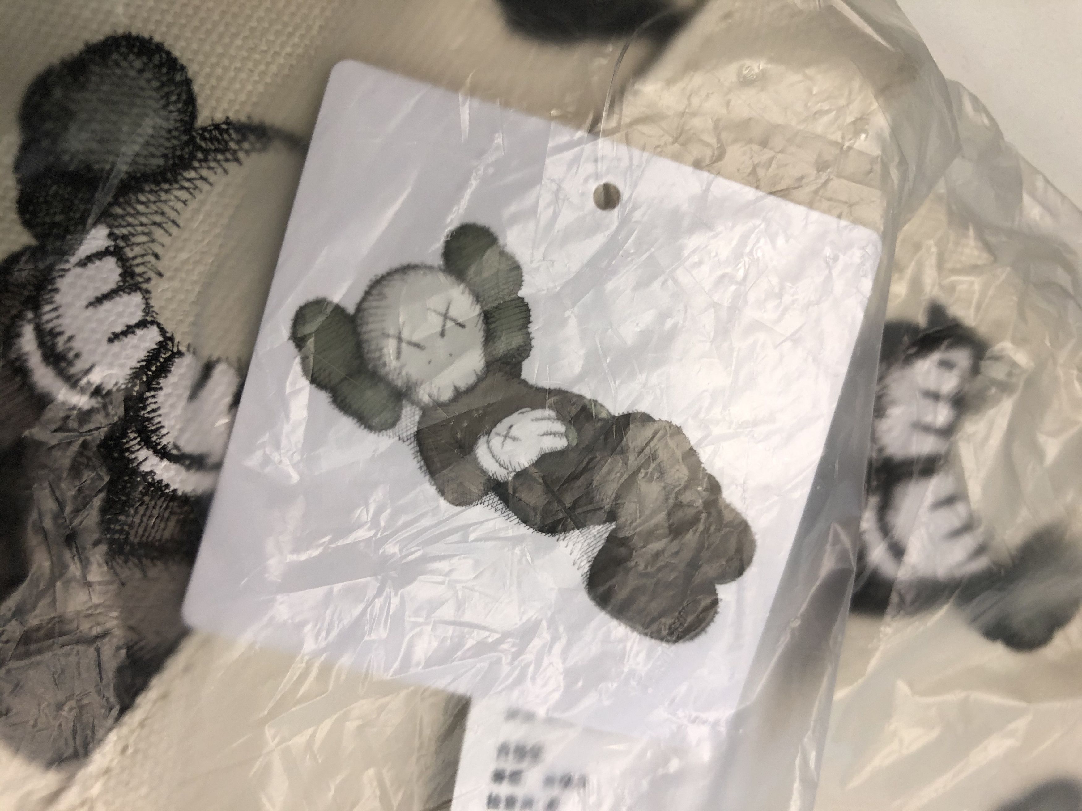 Kaws × Uniqlo KAWS Canvas Tote Bag SS21 - "Seperated" Size ONE SIZE - 2 Thumbnail