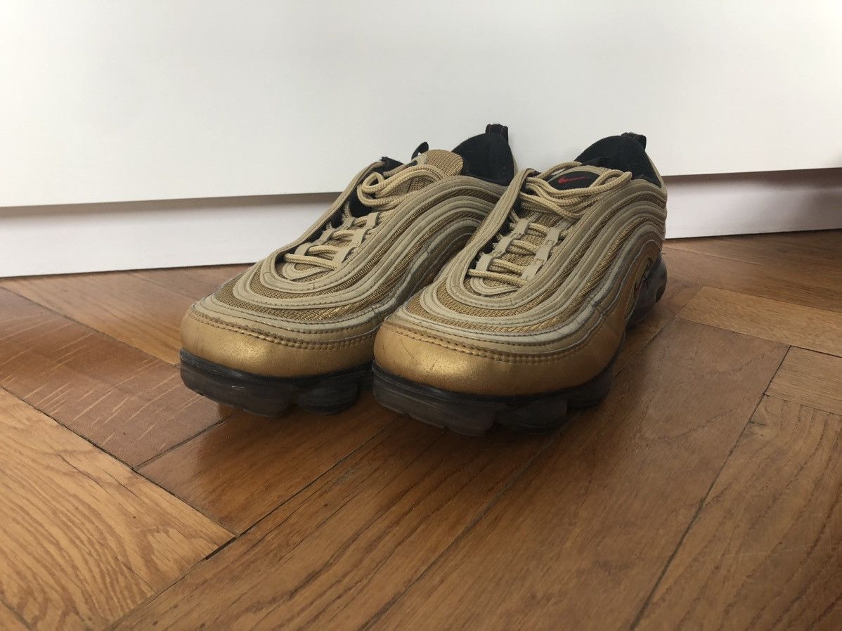 Nike Nike Air VaporMax 97 Metallic Gold Size US 8.5 / EU 41-42 - 7 Thumbnail