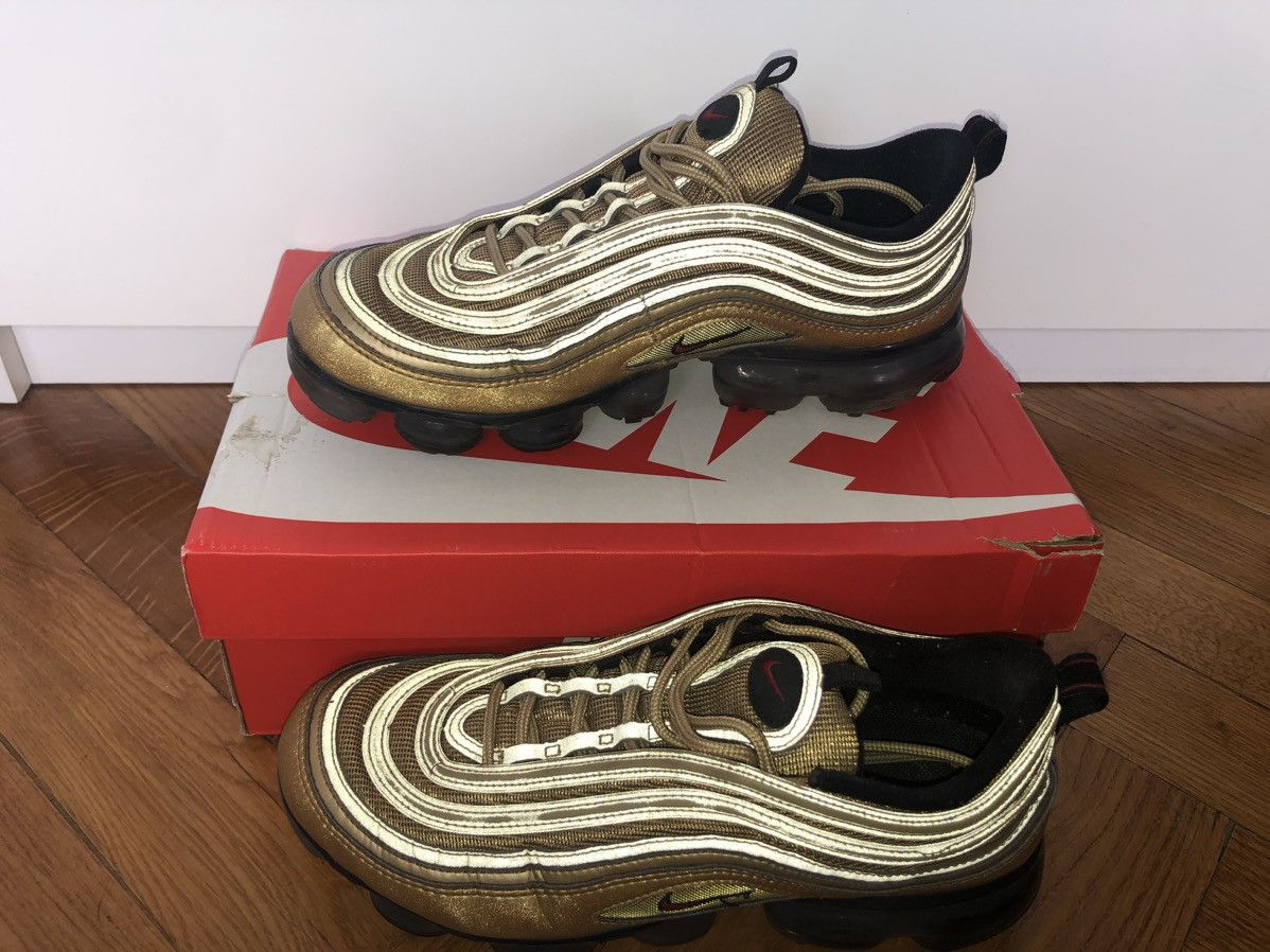 Nike Nike Air VaporMax 97 Metallic Gold Size US 8.5 / EU 41-42 - 4 Thumbnail