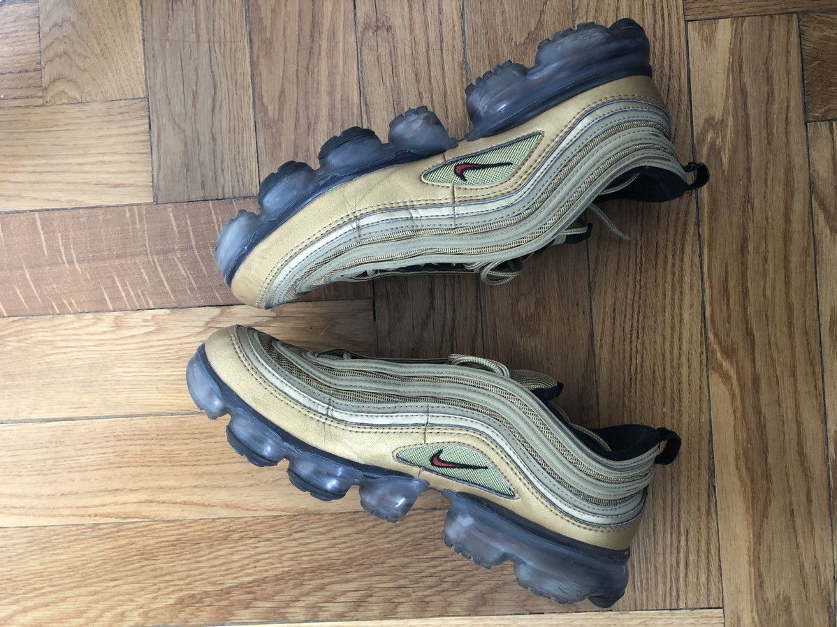 Nike Nike Air VaporMax 97 Metallic Gold Size US 8.5 / EU 41-42 - 5 Thumbnail
