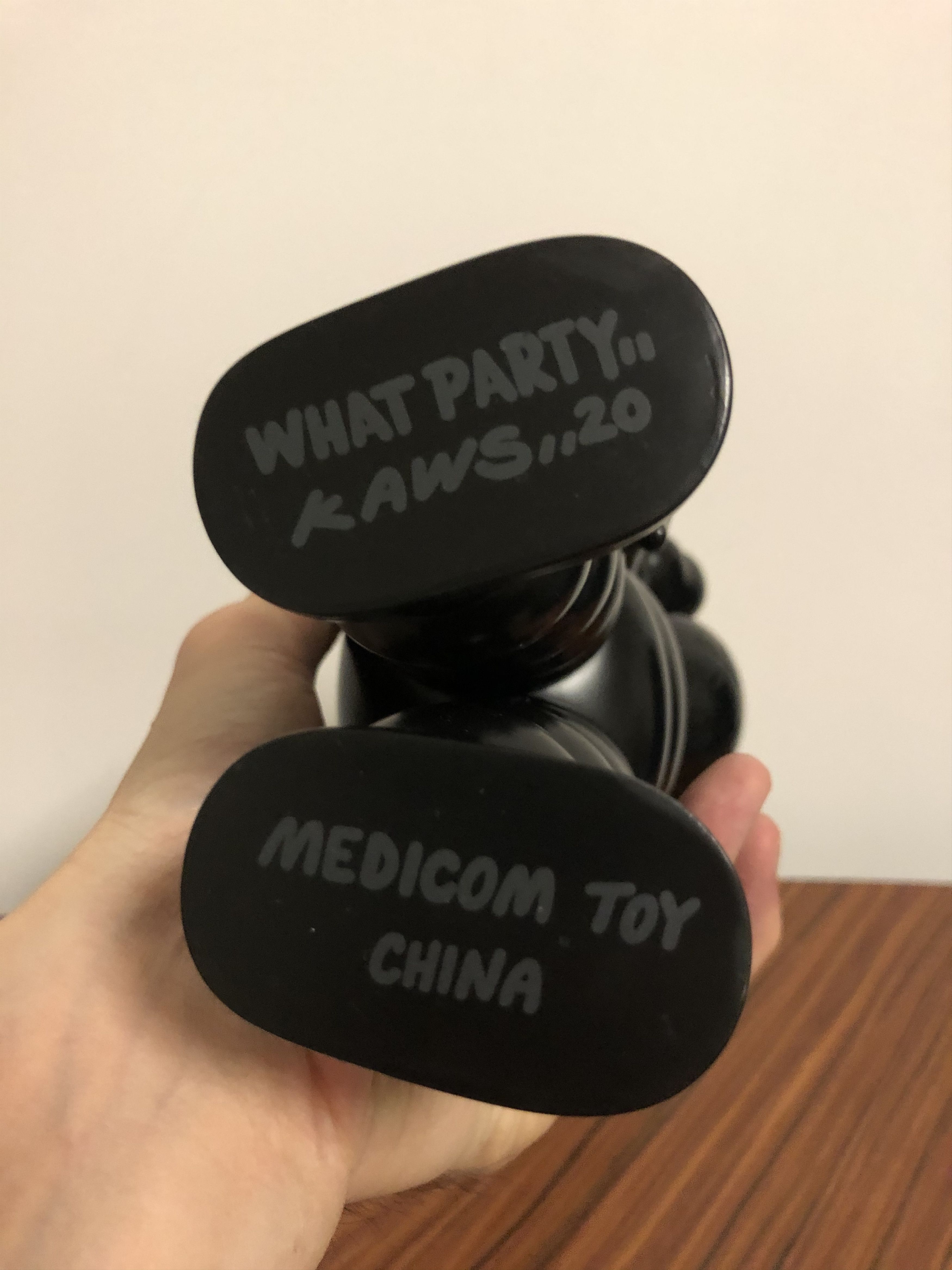 Kaws × Medicom Toy KAWS What Party Figure Black Chum Size ONE SIZE - 6 Thumbnail